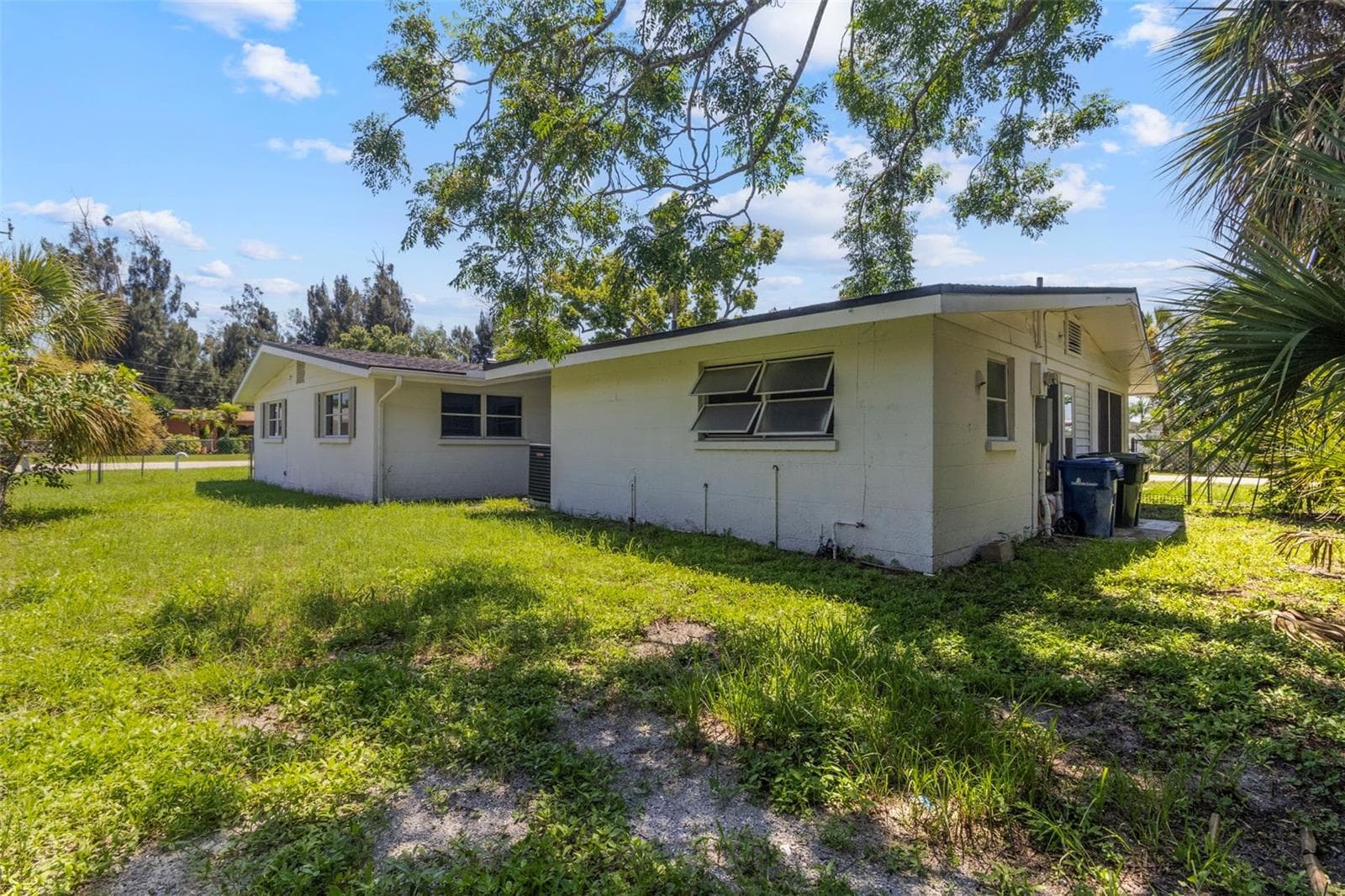 Single Family Residence at 4875 NORTHWOOD AVE, SARASOTA, photo 38 of 47