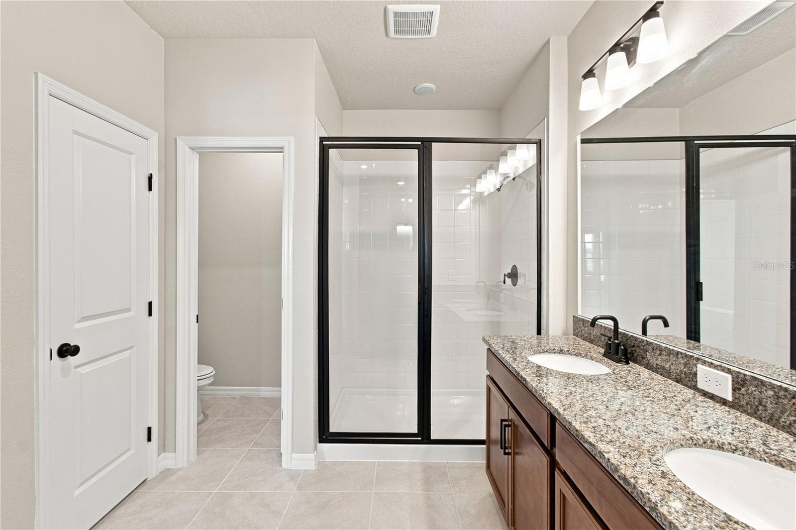 Owner's Bath - 5588 COOPERS HAWK CT, ST CLOUD