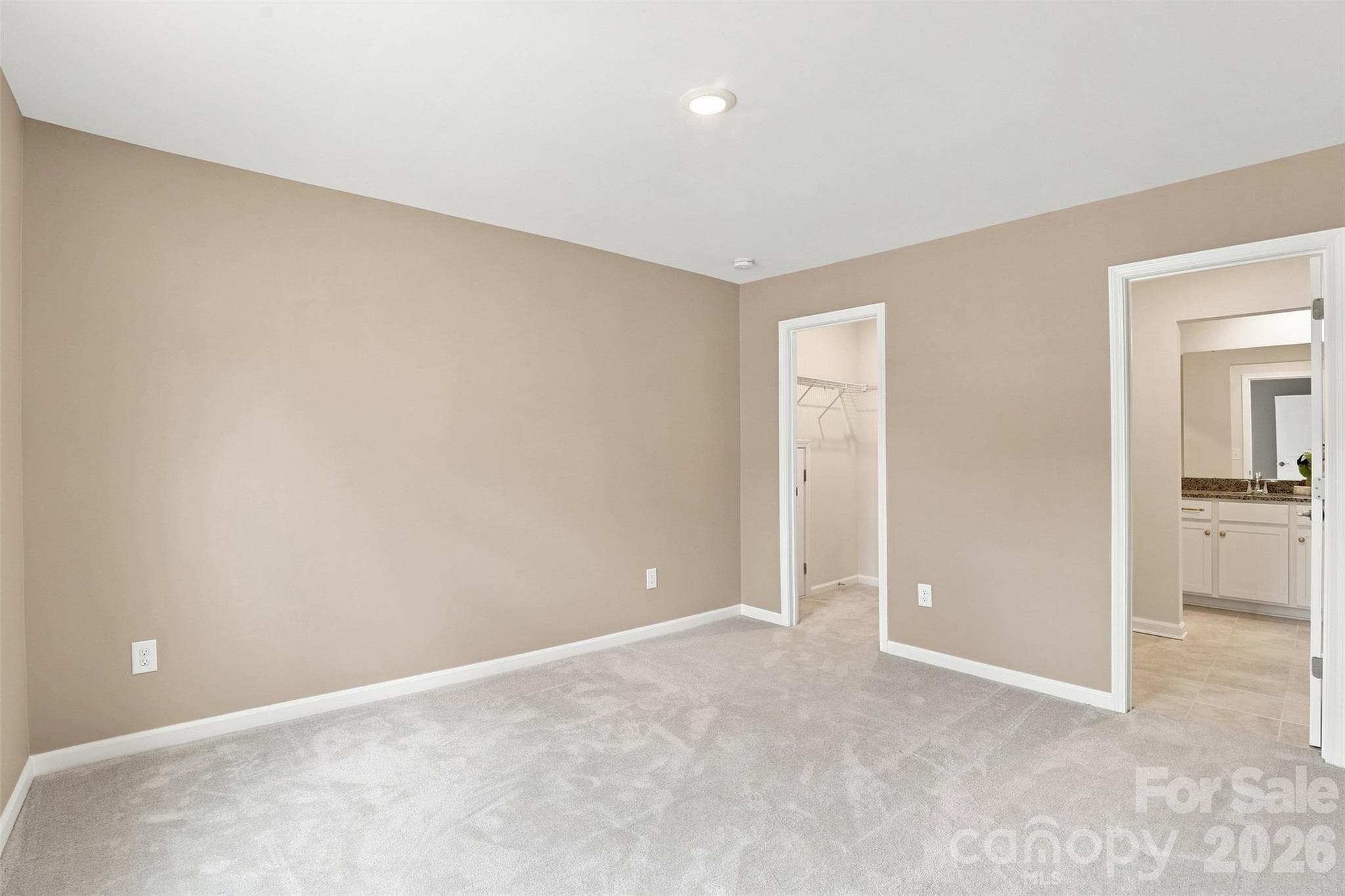 Upstairs bedroom - 3065 Rosseau Lane, Mount Holly