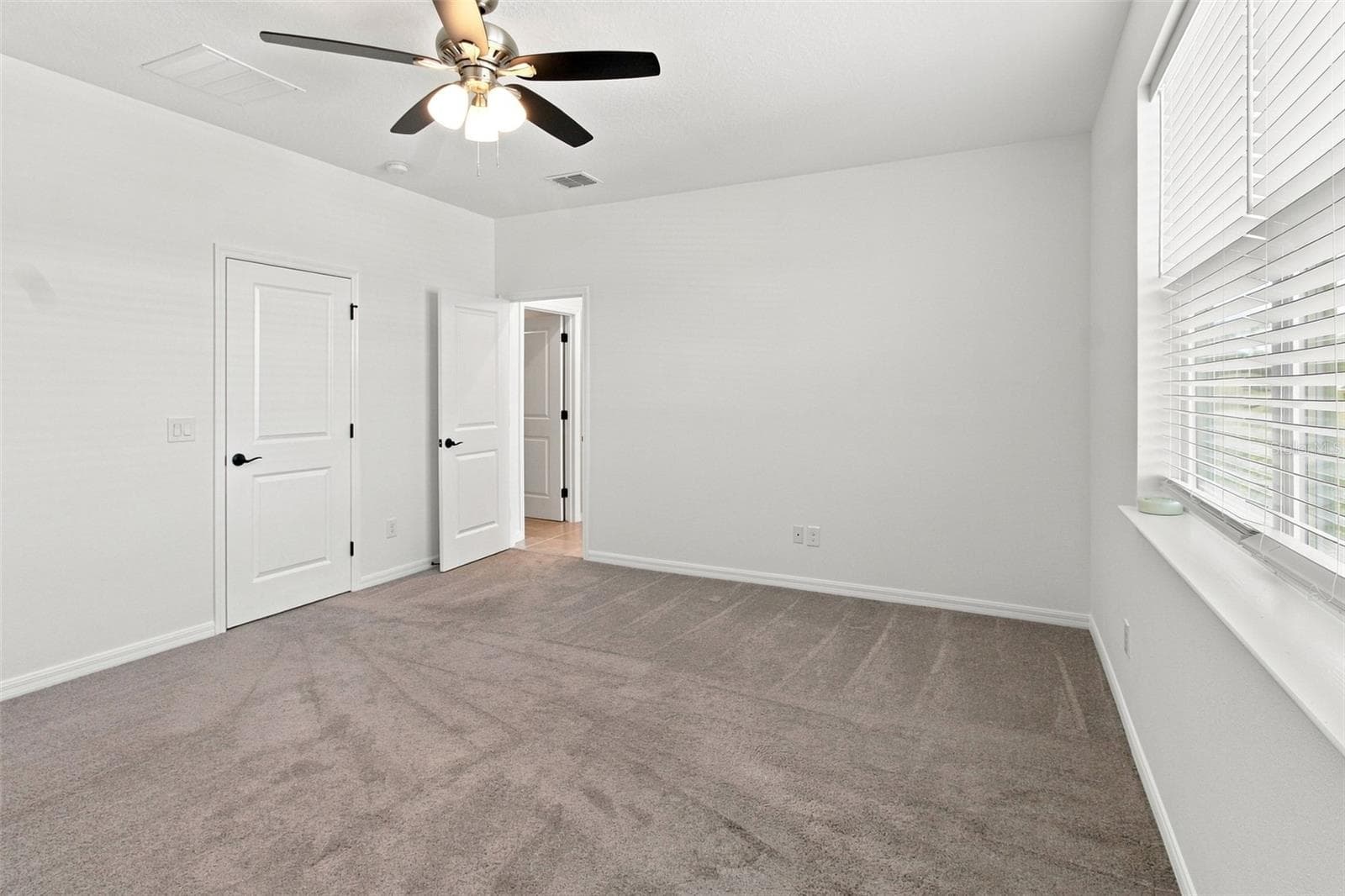 Single Family Residence at 761 FIREROCK LN, DEBARY, photo 17 of 45