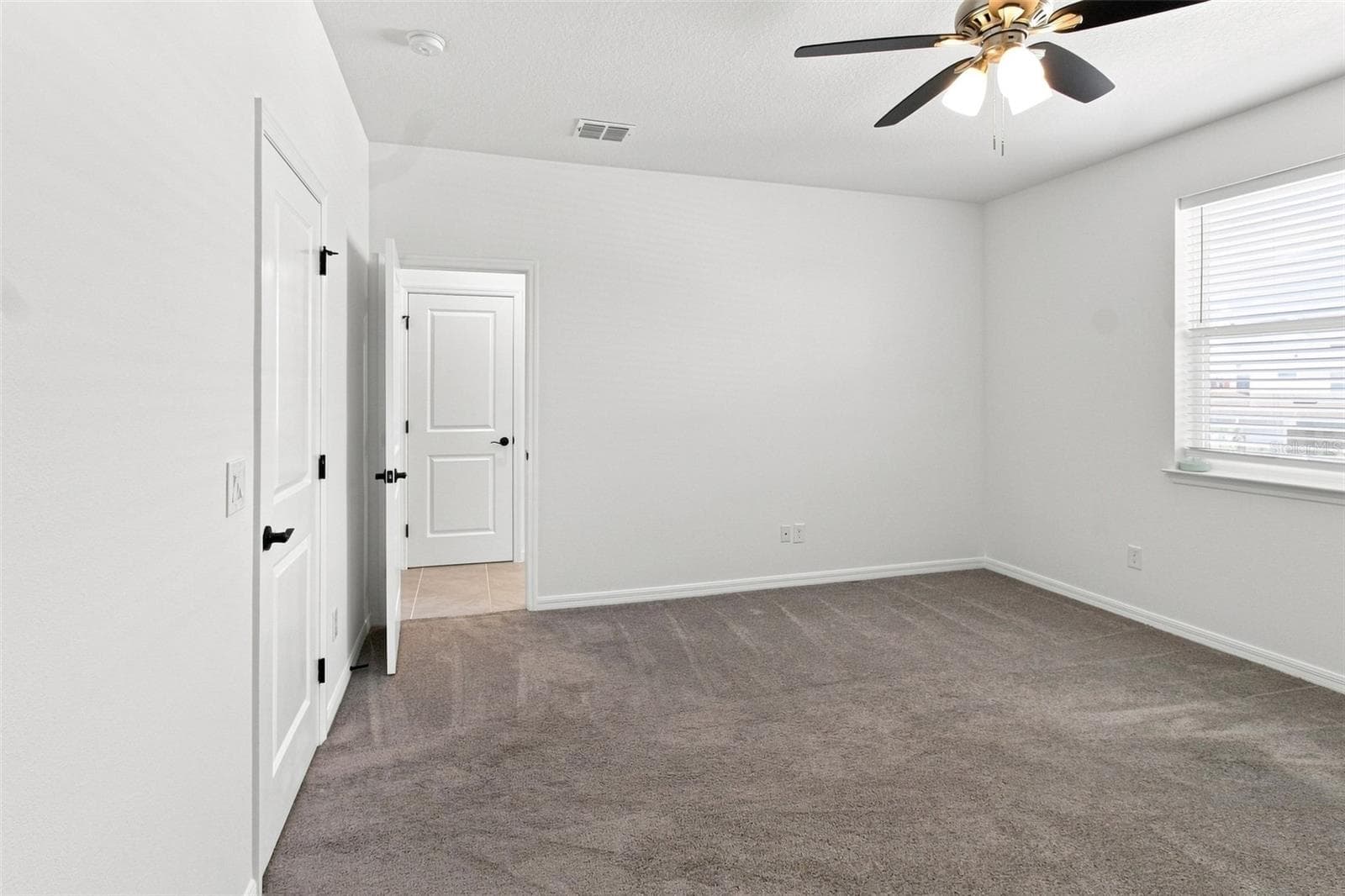 Single Family Residence at 761 FIREROCK LN, DEBARY, photo 31 of 45