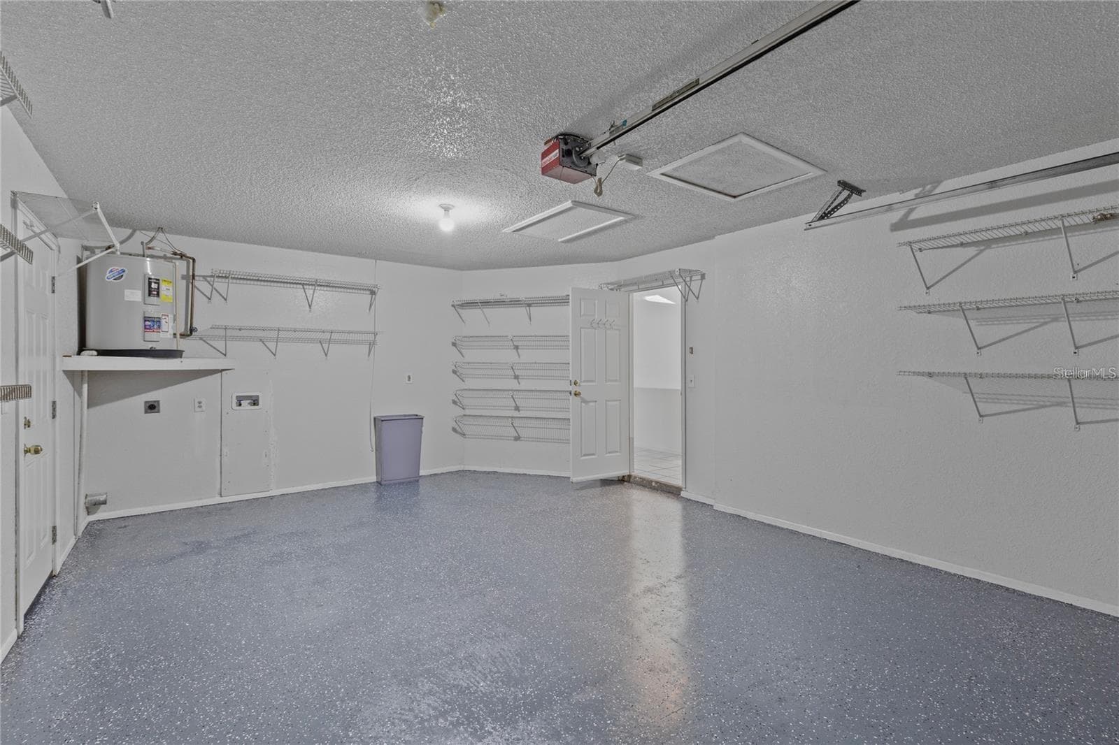 Single Family Residence at 5116 PLANTATION DR, HOLIDAY, photo 3 of 11