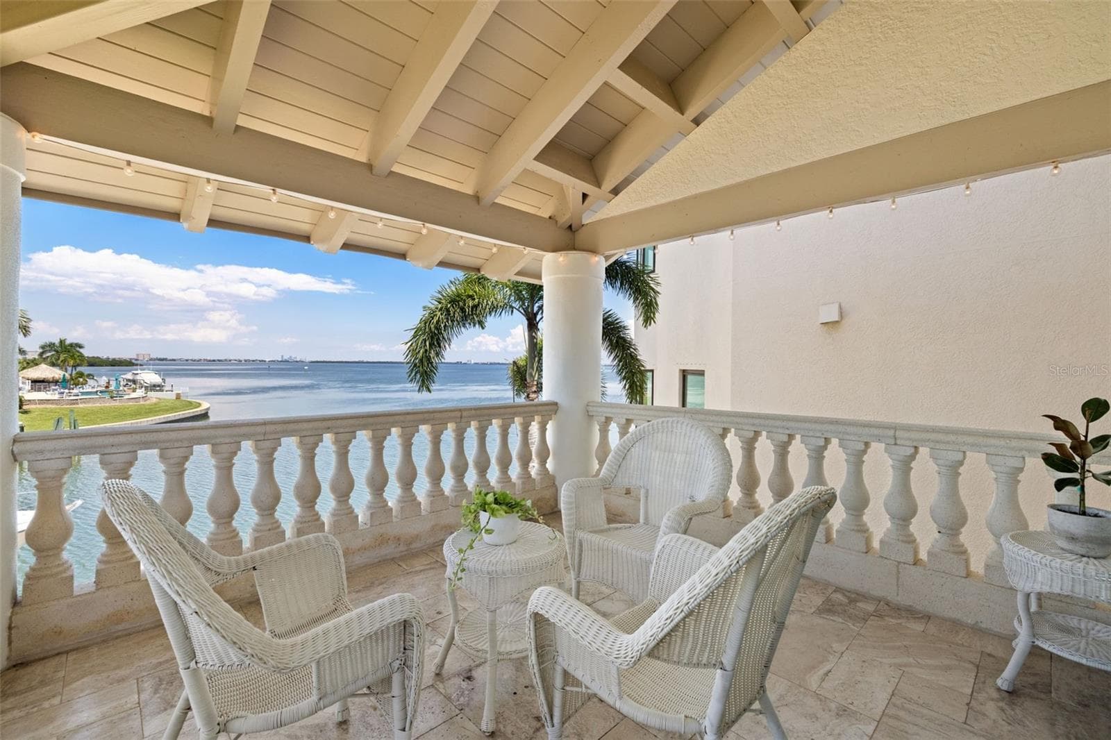 Balcony Suite 3 - 101 9TH ST E, TIERRA VERDE