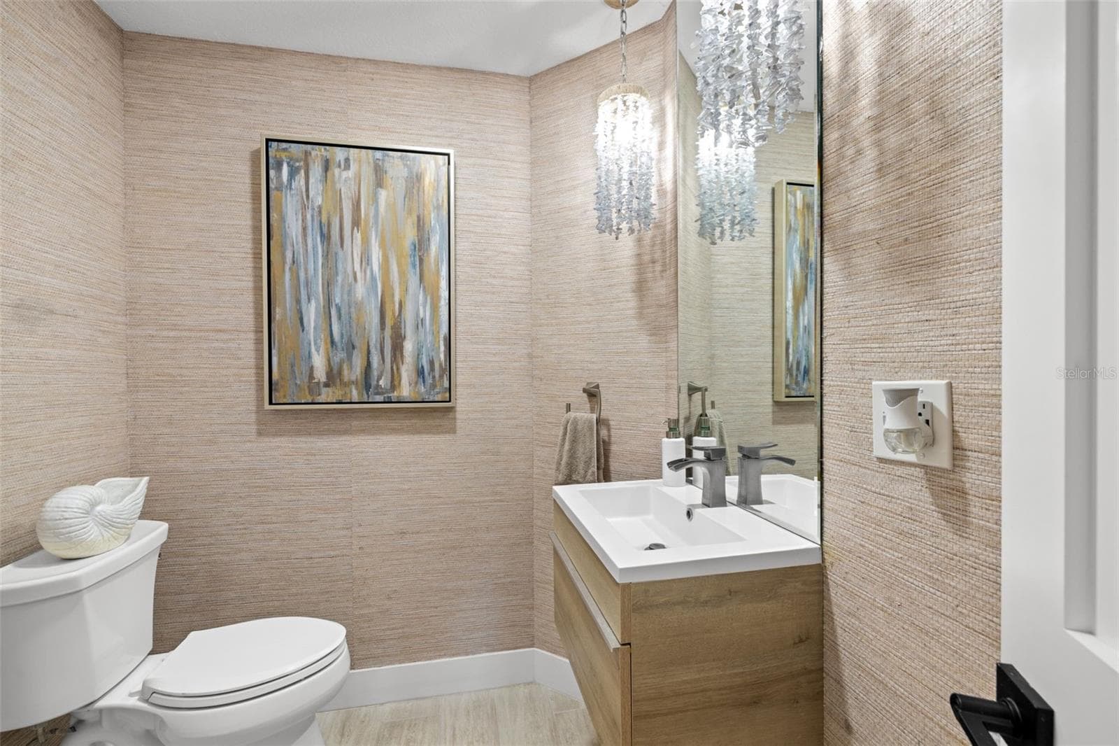 Powder Room - 101 9TH ST E, TIERRA VERDE