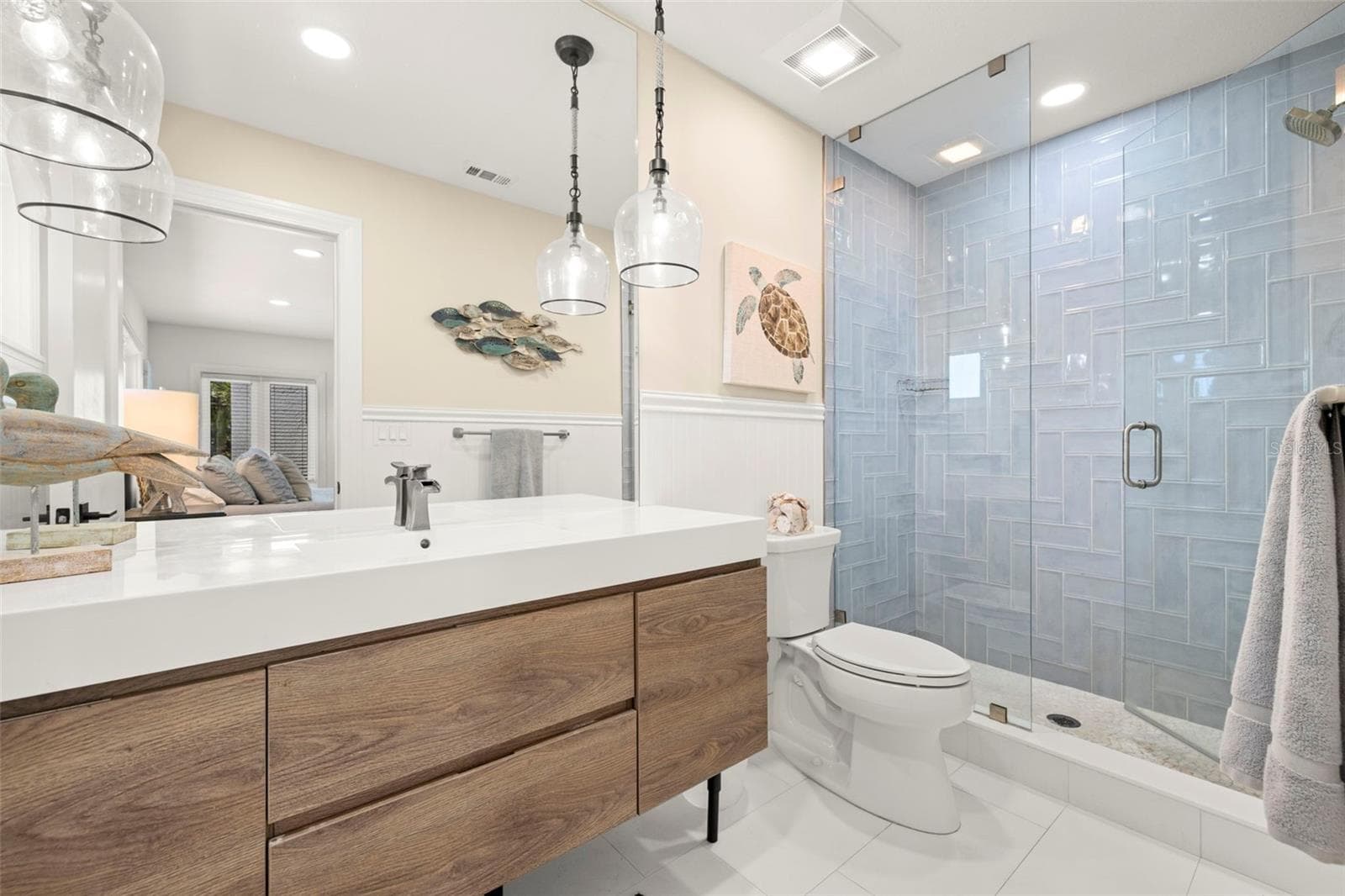 Bathroom Suite 1 - 101 9TH ST E, TIERRA VERDE