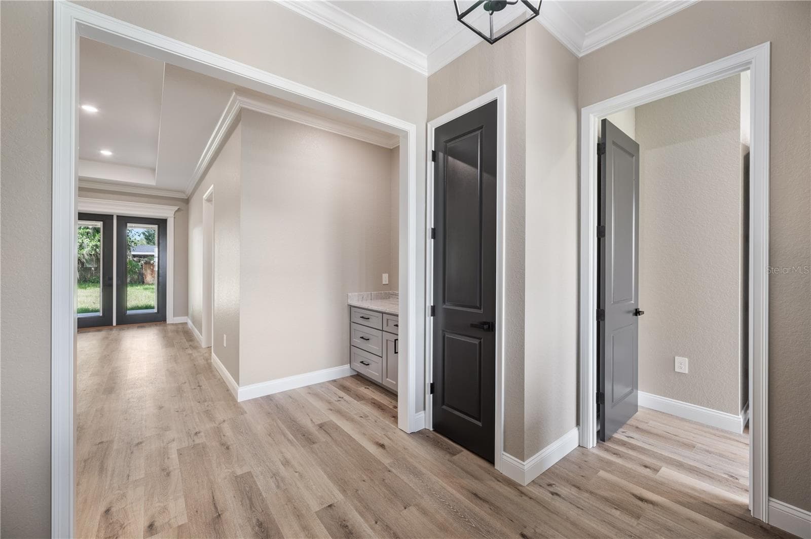 Single Family Residence at 2411 OLD MEDULLA RD, LAKELAND, photo 6 of 39
