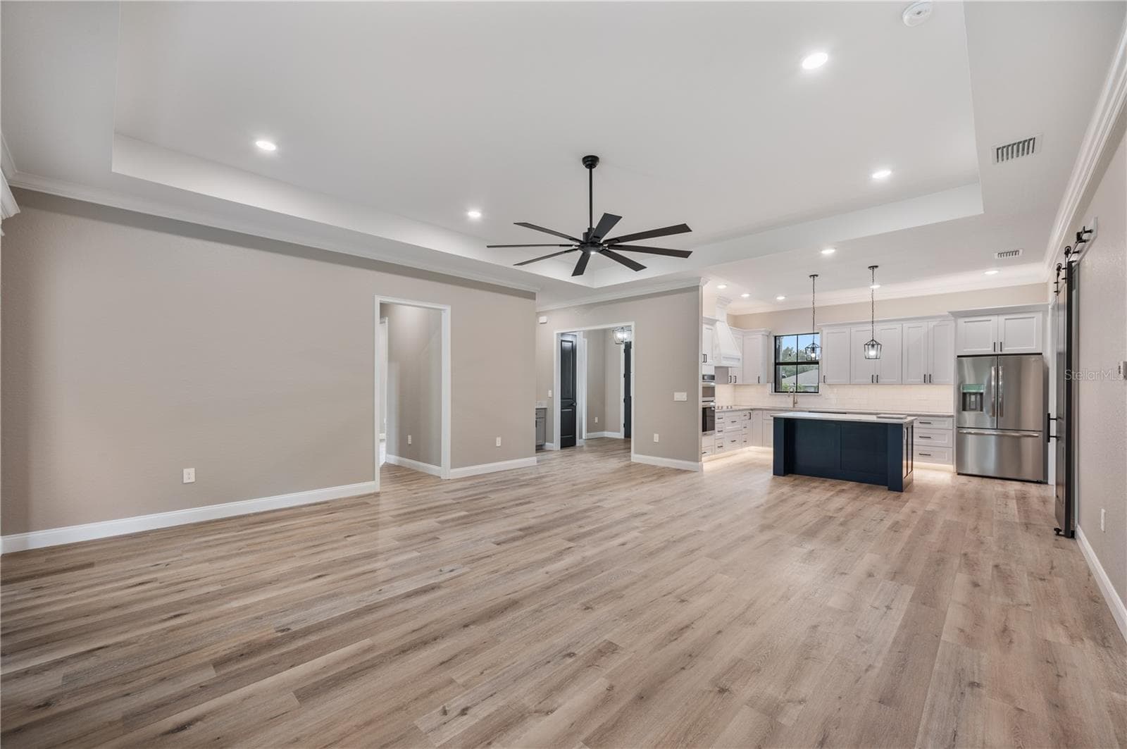 Single Family Residence at 2411 OLD MEDULLA RD, LAKELAND, photo 11 of 39