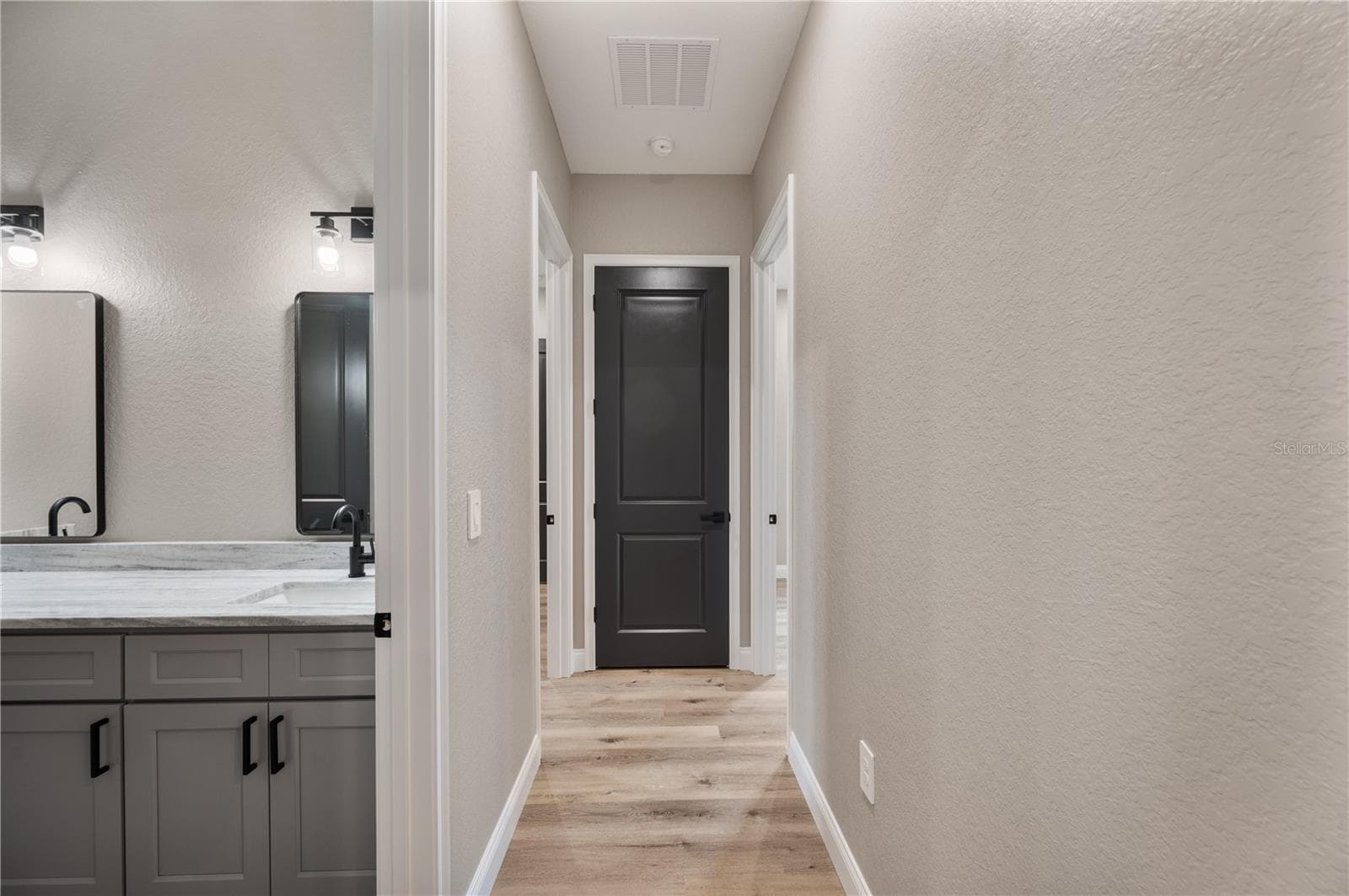 Single Family Residence at 2411 OLD MEDULLA RD, LAKELAND, photo 18 of 39