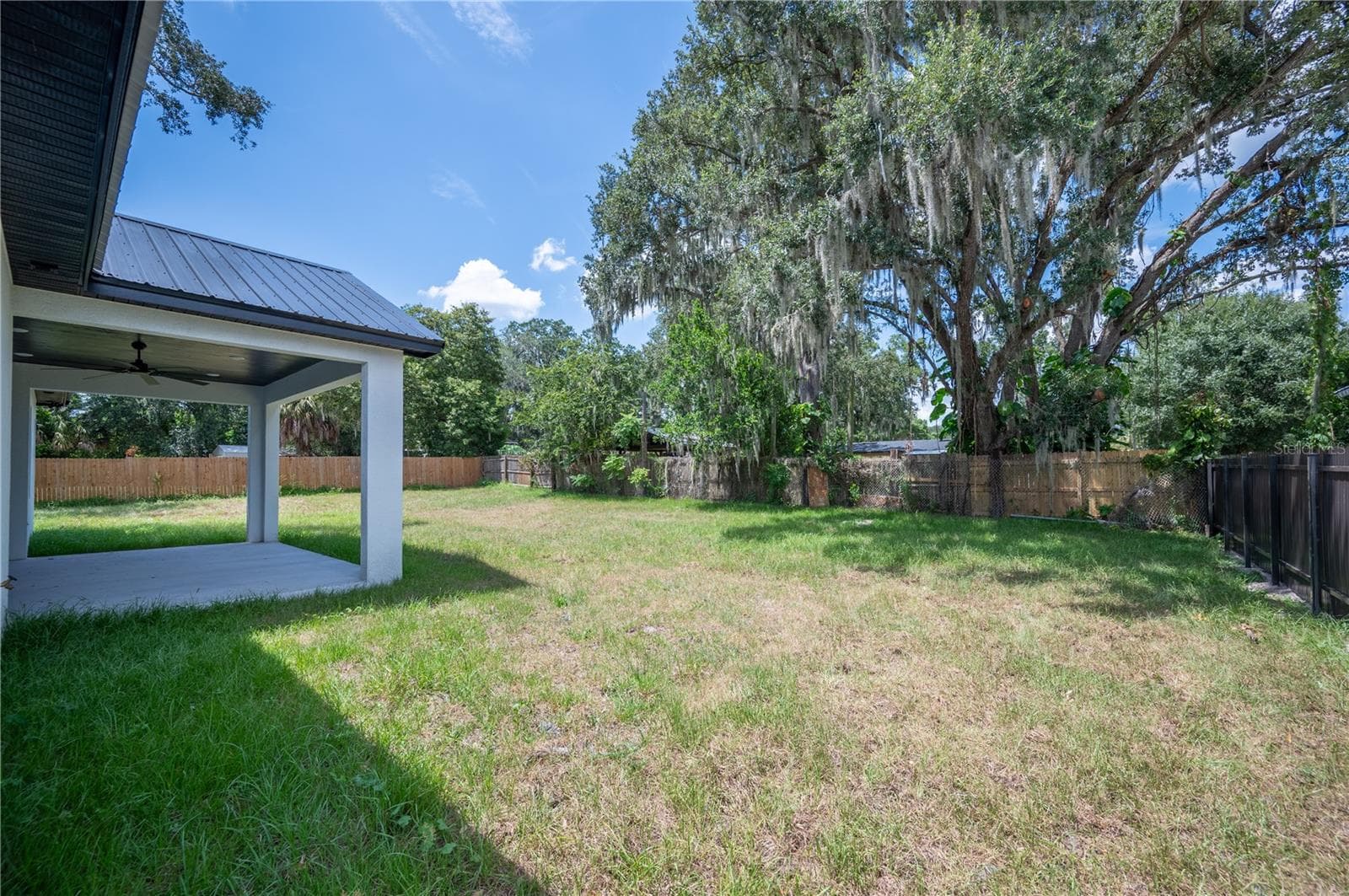 Single Family Residence at 2411 OLD MEDULLA RD, LAKELAND, photo 36 of 39