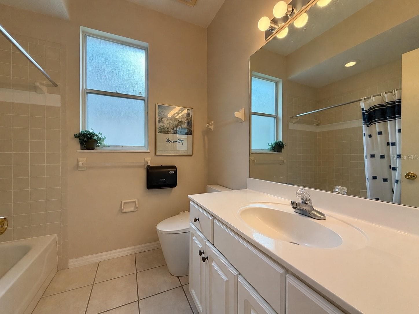 Single Family Residence at 3637 DEVEREAUX CT, ORLANDO, photo 15 of 38