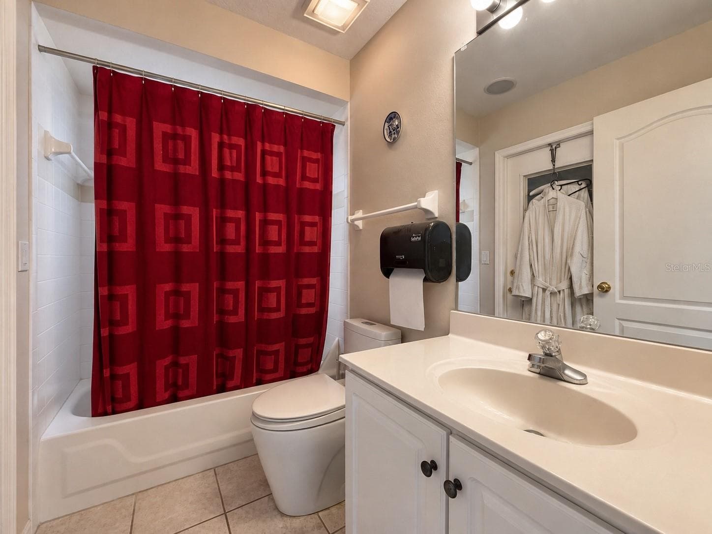 Single Family Residence at 3637 DEVEREAUX CT, ORLANDO, photo 19 of 38