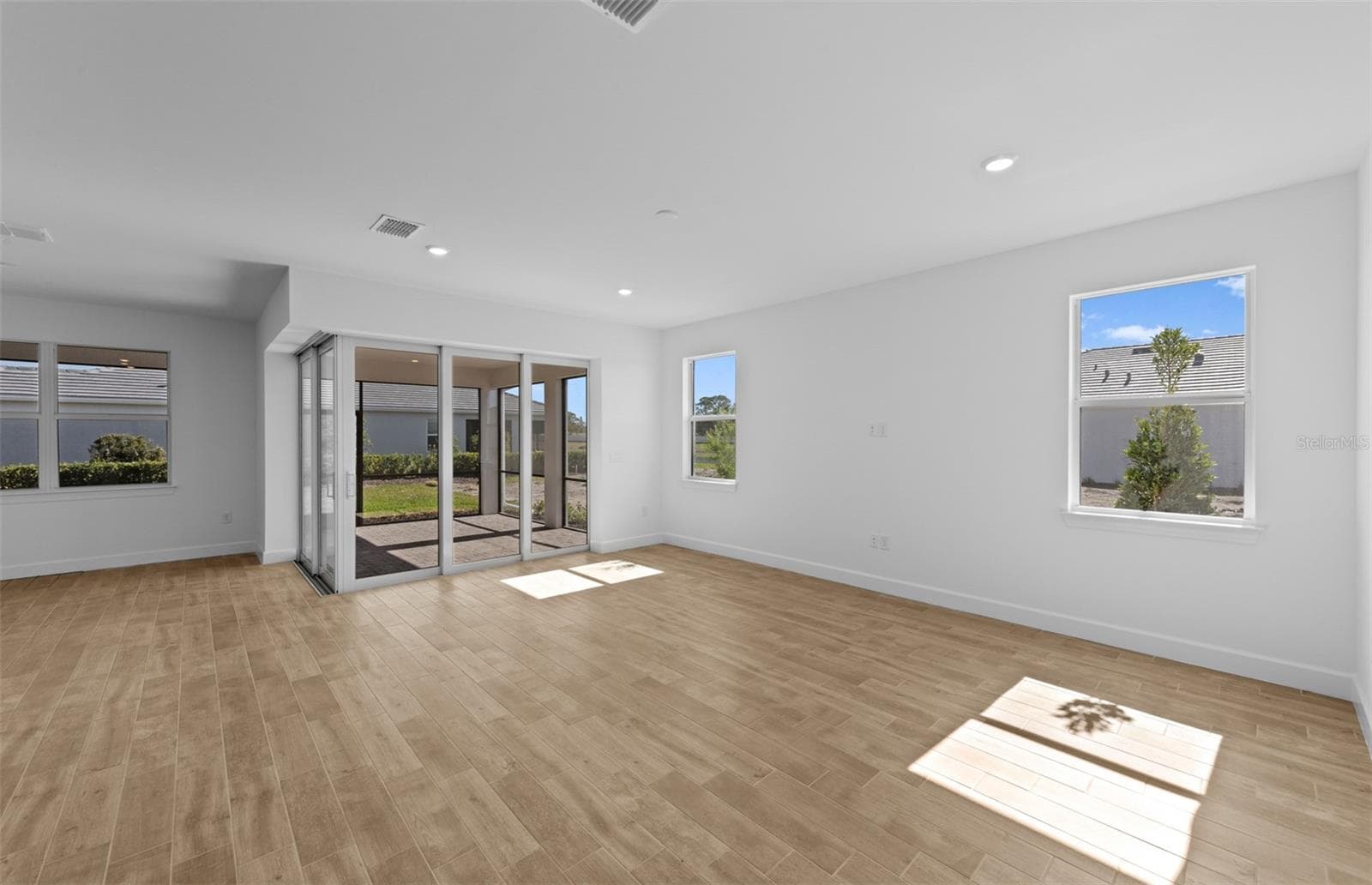 Mystique floorplan, homes may vary. - 17086 MOONFLOWER DR, VENICE