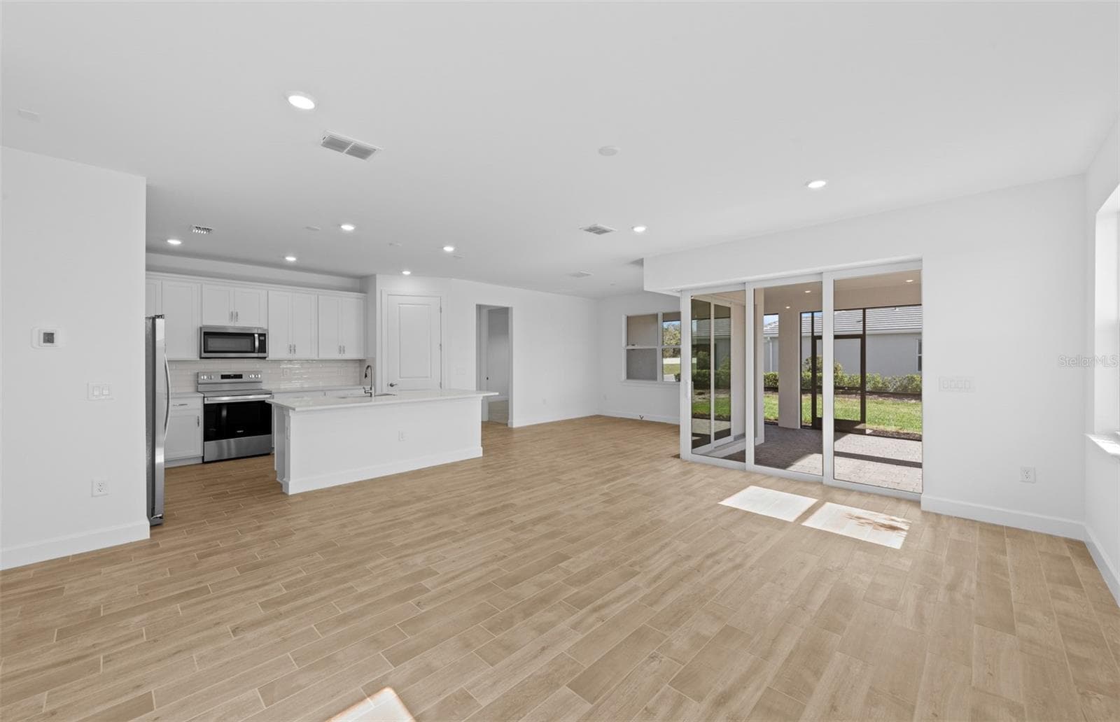 Mystique floorplan, homes may vary. - 17086 MOONFLOWER DR, VENICE