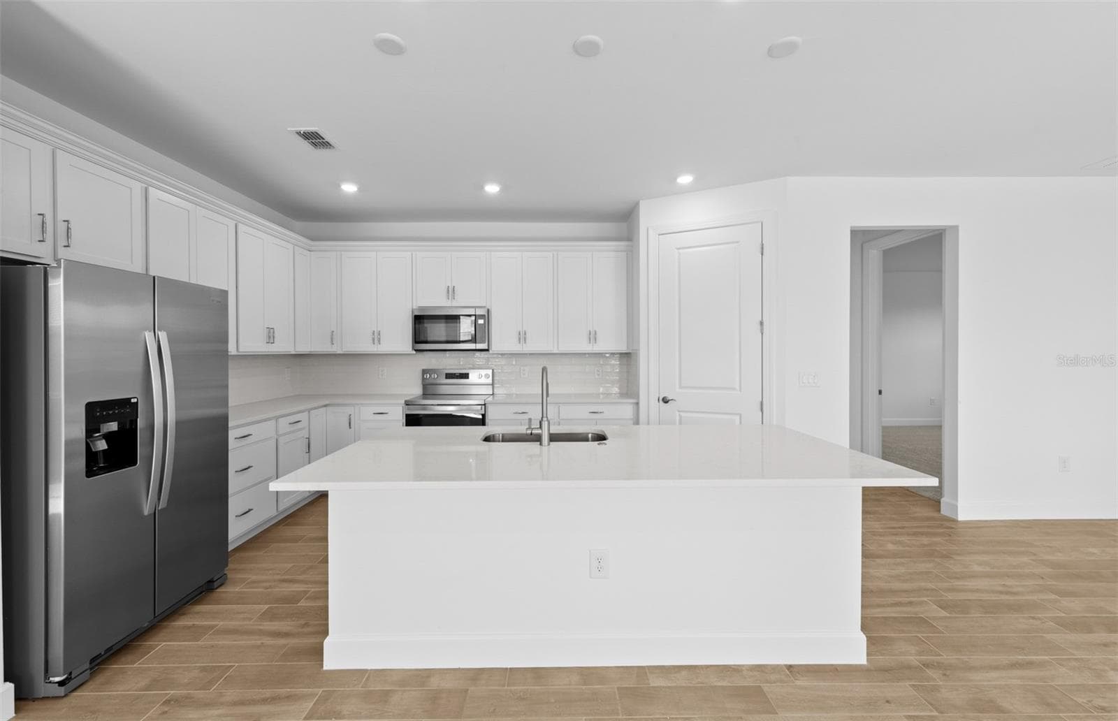Mystique floorplan, homes may vary. - 17086 MOONFLOWER DR, VENICE