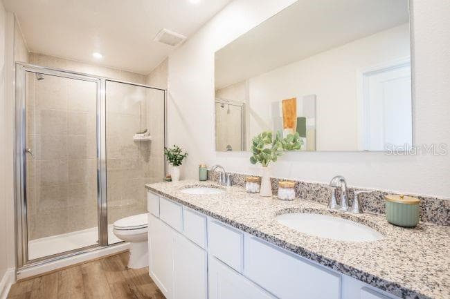 Model home - actual features may vary. - 3418 MONARCH WAY, GREEN COVE SPRINGS