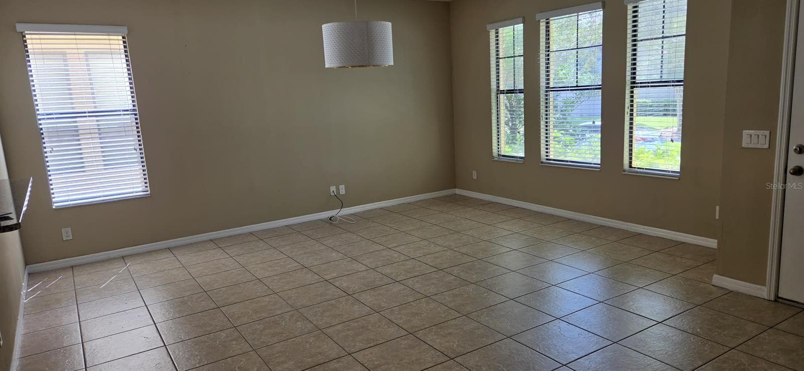 Single Family Residence at 340 SPRUCE PINE RD, OCOEE, photo 10 of 20