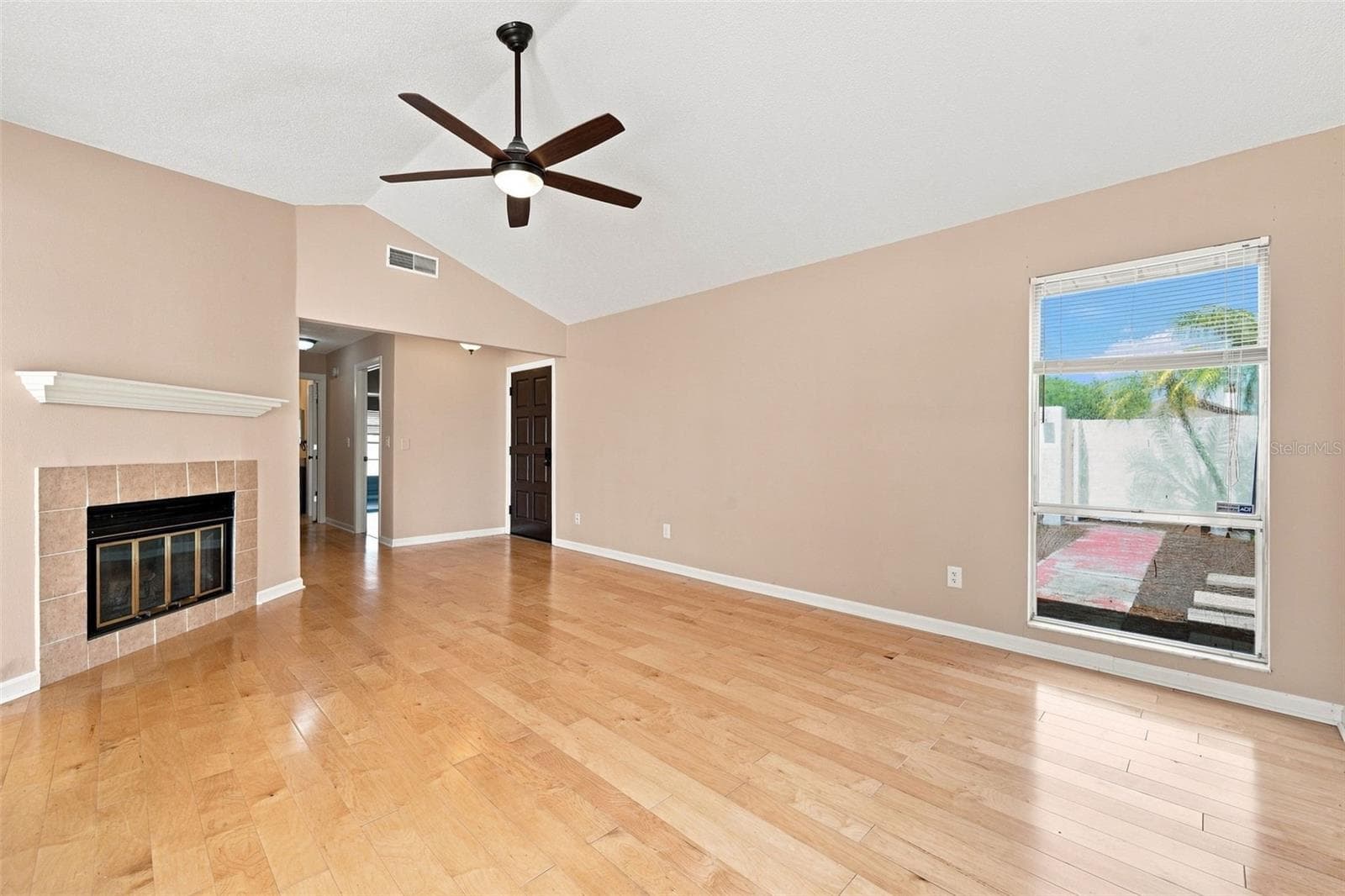Living Room - 10836 VENICE CIR, TAMPA