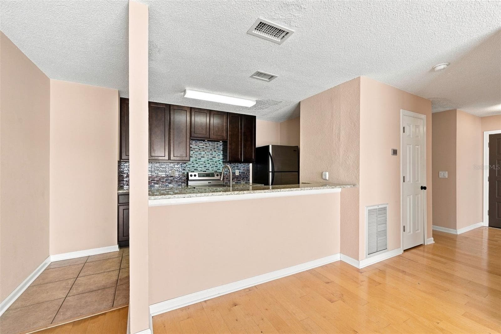 Kitchen - 10836 VENICE CIR, TAMPA