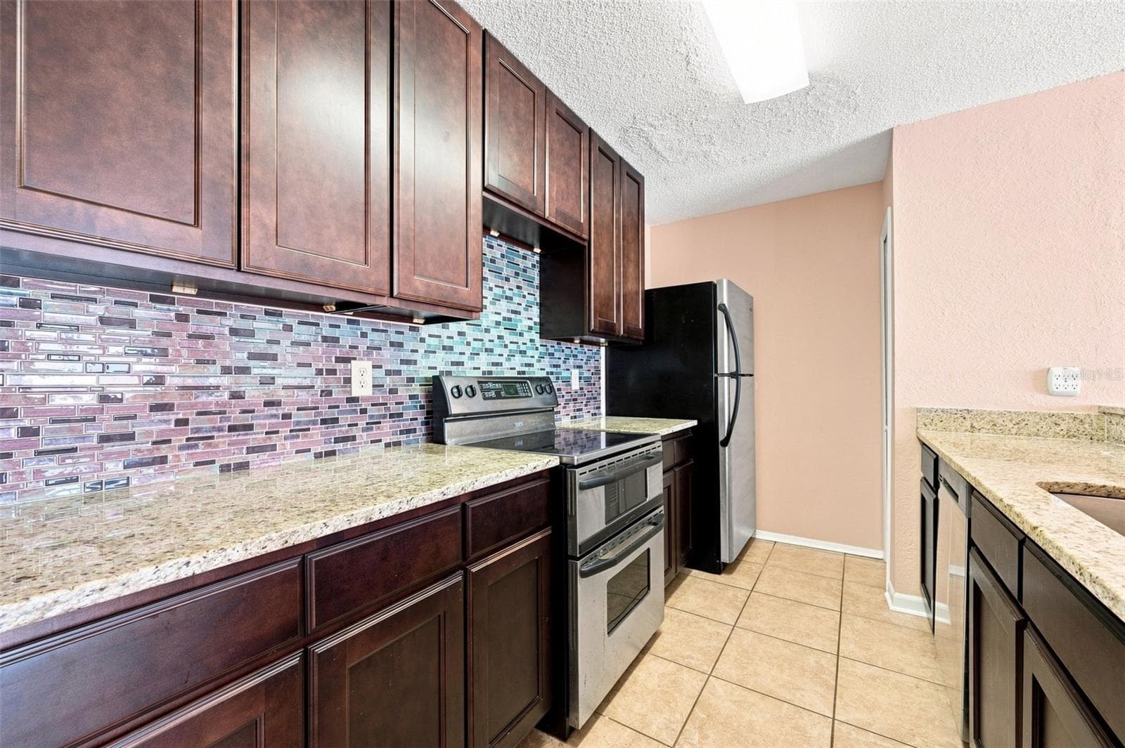 kitchen - 10836 VENICE CIR, TAMPA