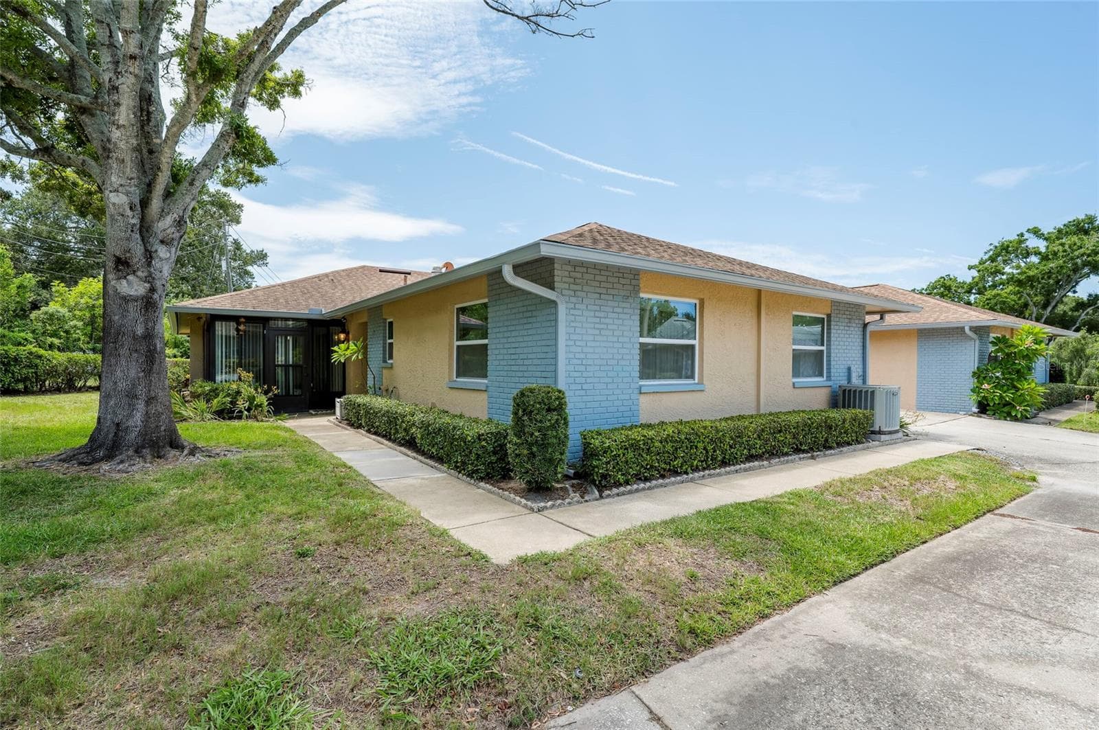 Condominium at 1245 SUTHERLAND CT #1452, DUNEDIN, photo 3 of 33