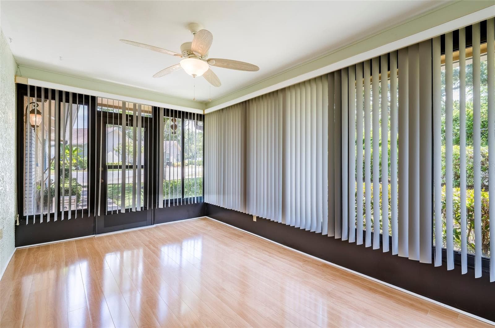 Condominium at 1245 SUTHERLAND CT #1452, DUNEDIN, photo 13 of 33