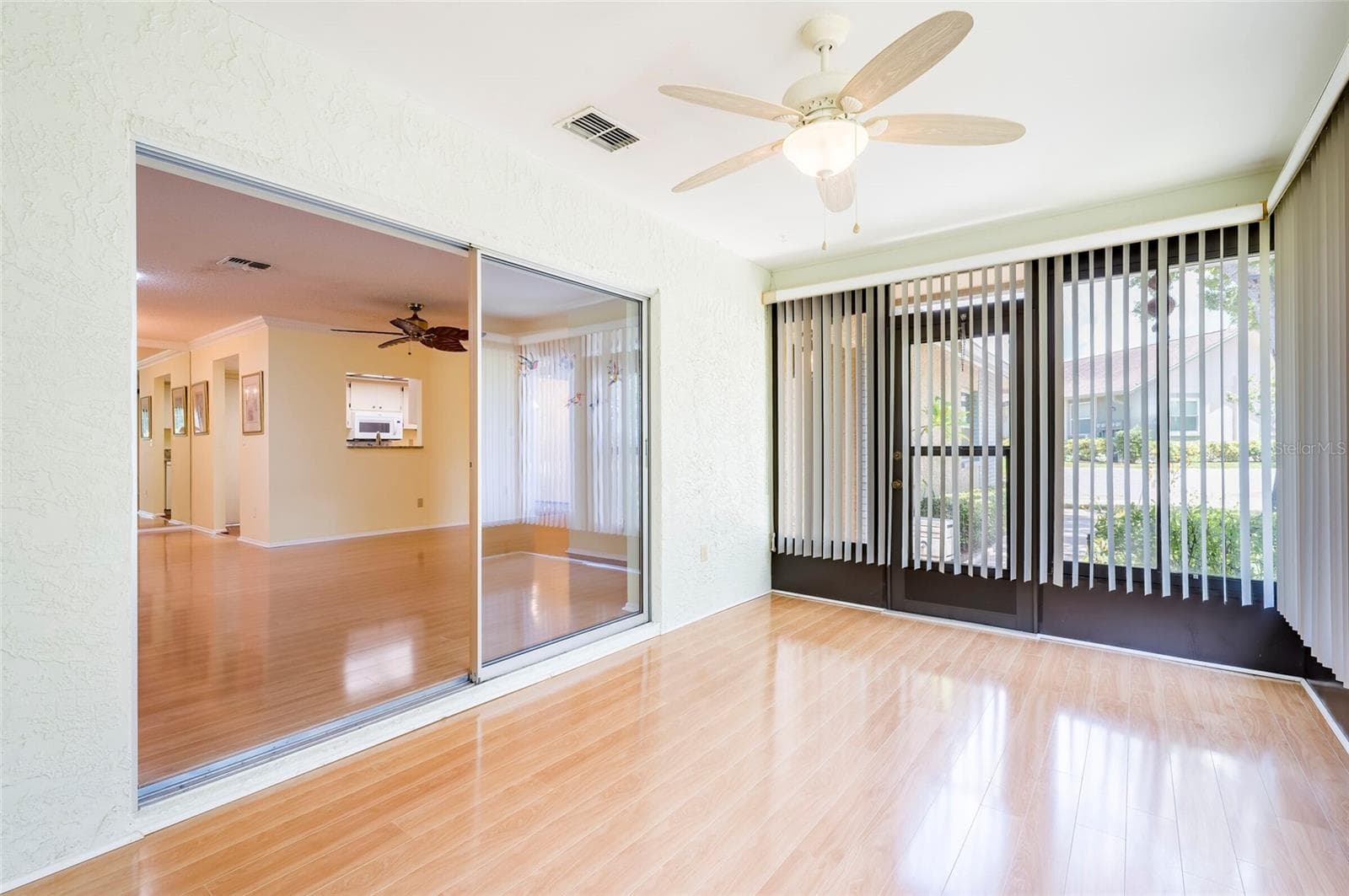 Condominium at 1245 SUTHERLAND CT #1452, DUNEDIN, photo 14 of 33
