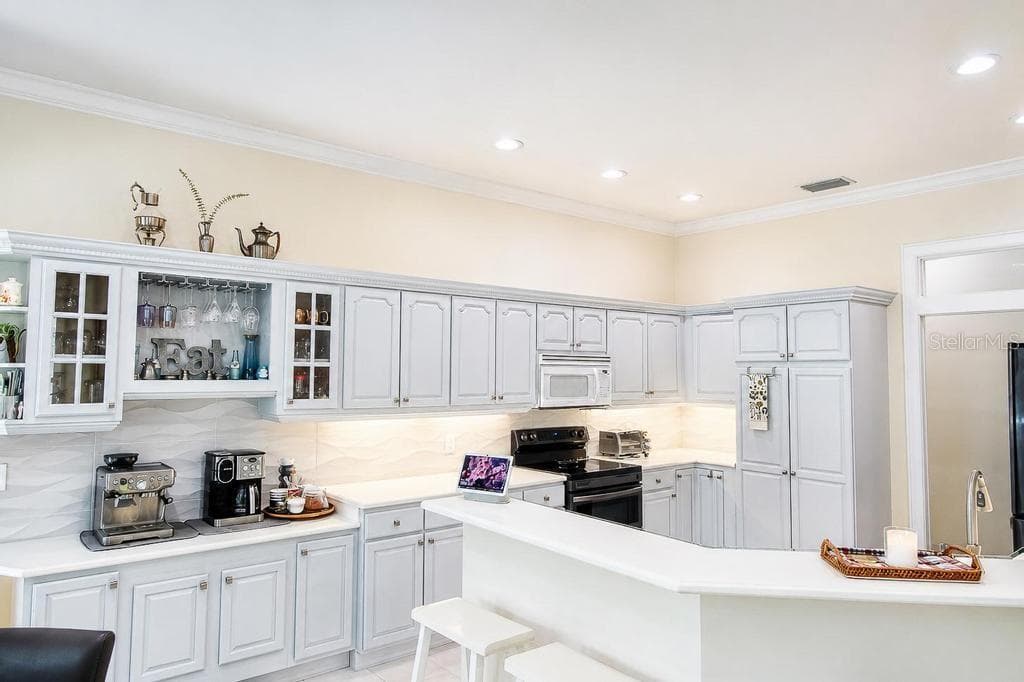 Single Family Residence at 9606 CAMBERLEY CIR, ORLANDO, photo 33 of 58
