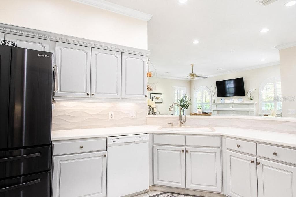 Single Family Residence at 9606 CAMBERLEY CIR, ORLANDO, photo 37 of 58