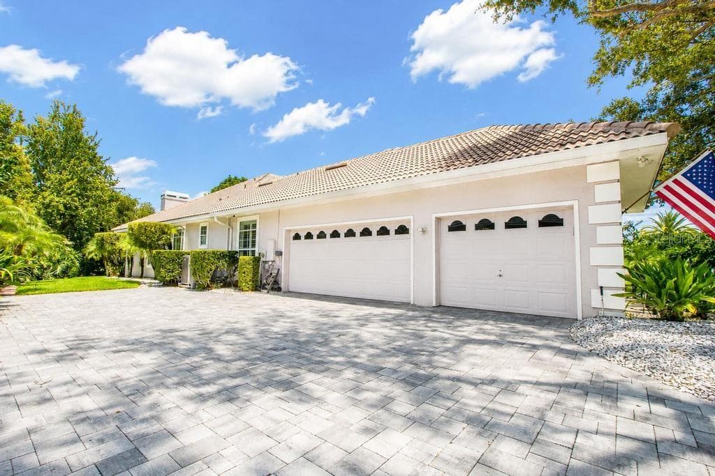 3 Car garage - 9606 CAMBERLEY CIR, ORLANDO