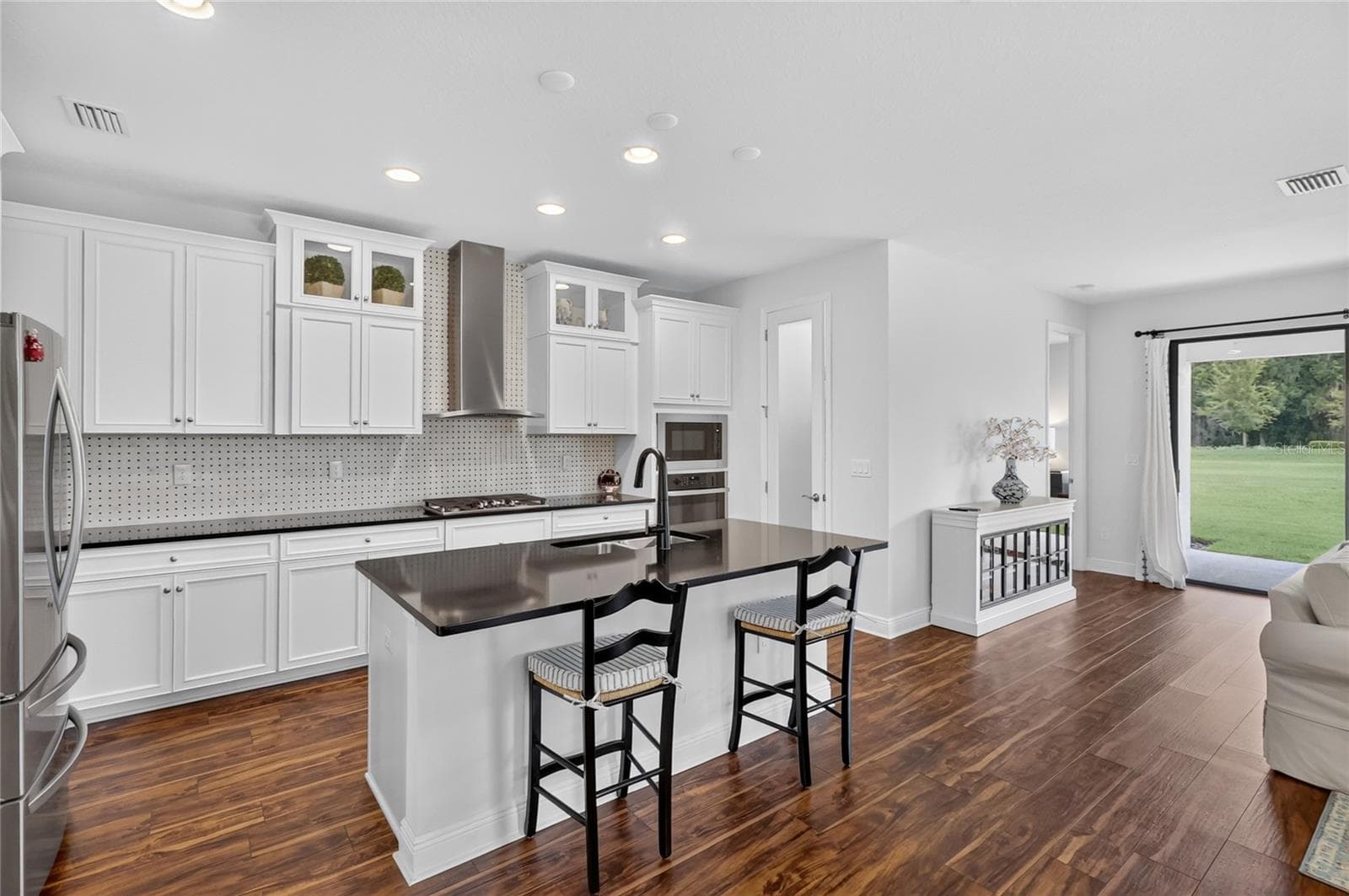 Single Family Residence at 12635 SHETLAND WALK DR, LITHIA, photo 10 of 57