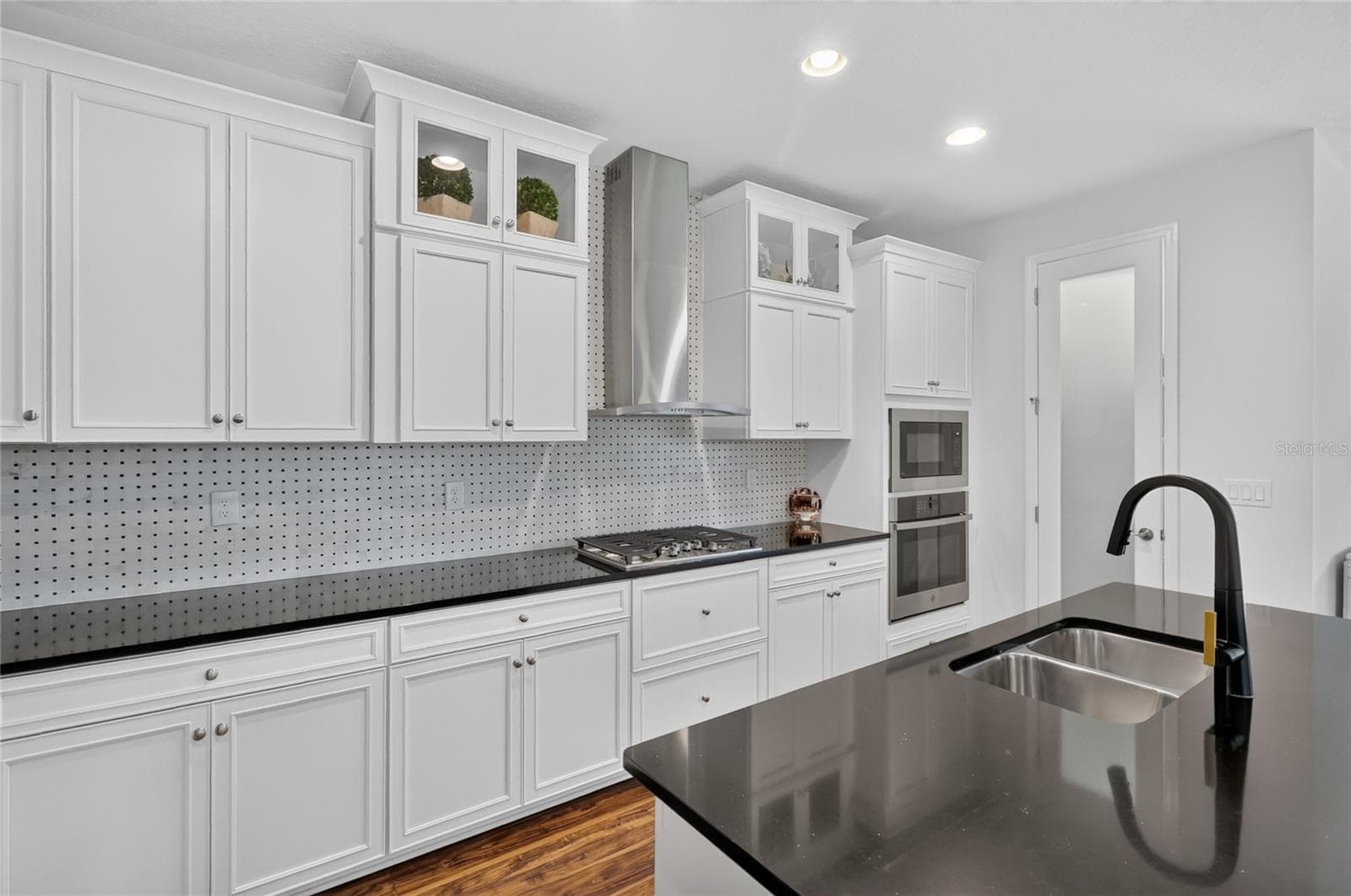 Single Family Residence at 12635 SHETLAND WALK DR, LITHIA, photo 16 of 57