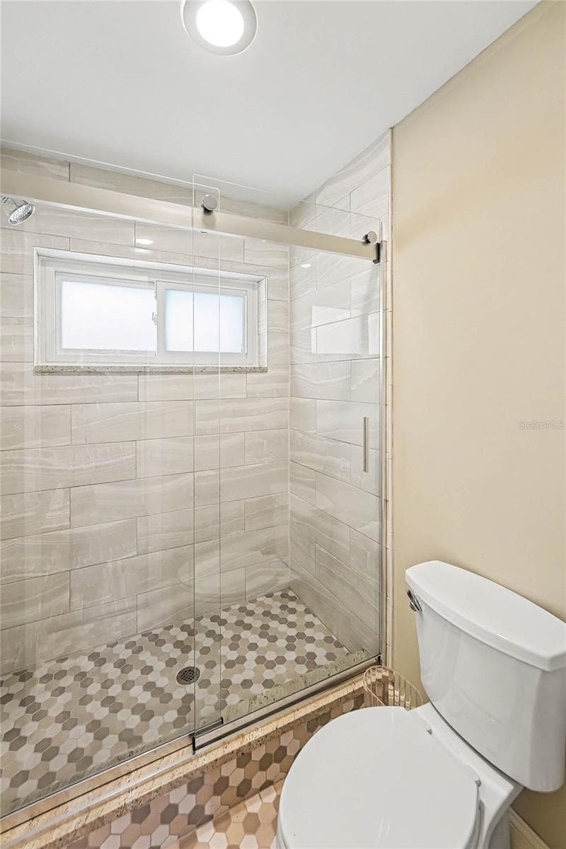 Townhouse at 1683 WATERMARK CIR NE, ST PETERSBURG, photo 19 of 46