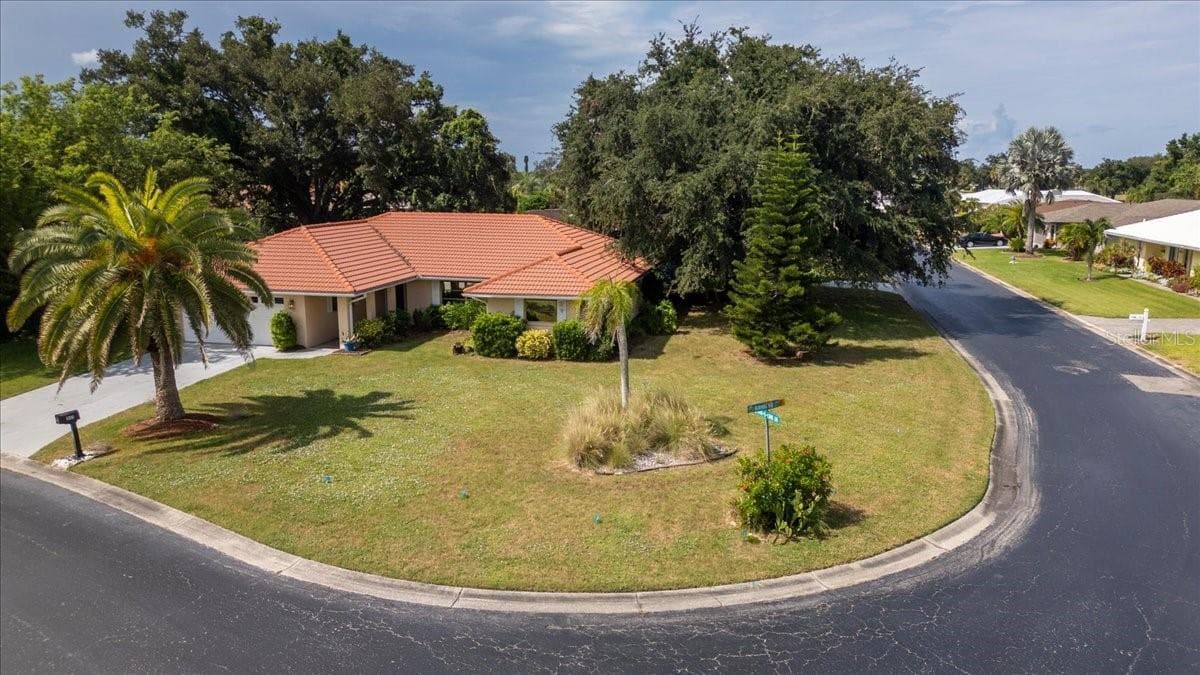Single Family Residence at 1608 BOB O LINK DR, VENICE, photo 4 of 43