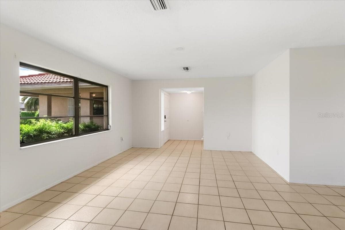 Single Family Residence at 1608 BOB O LINK DR, VENICE, photo 9 of 43