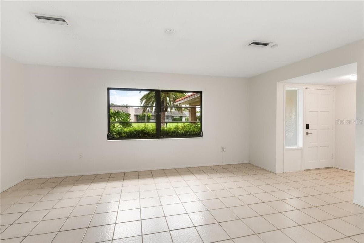 Single Family Residence at 1608 BOB O LINK DR, VENICE, photo 13 of 43