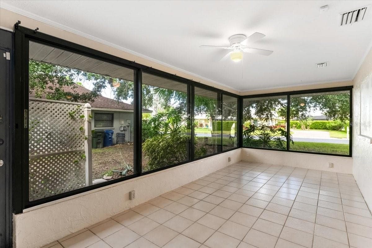 Single Family Residence at 1608 BOB O LINK DR, VENICE, photo 23 of 43