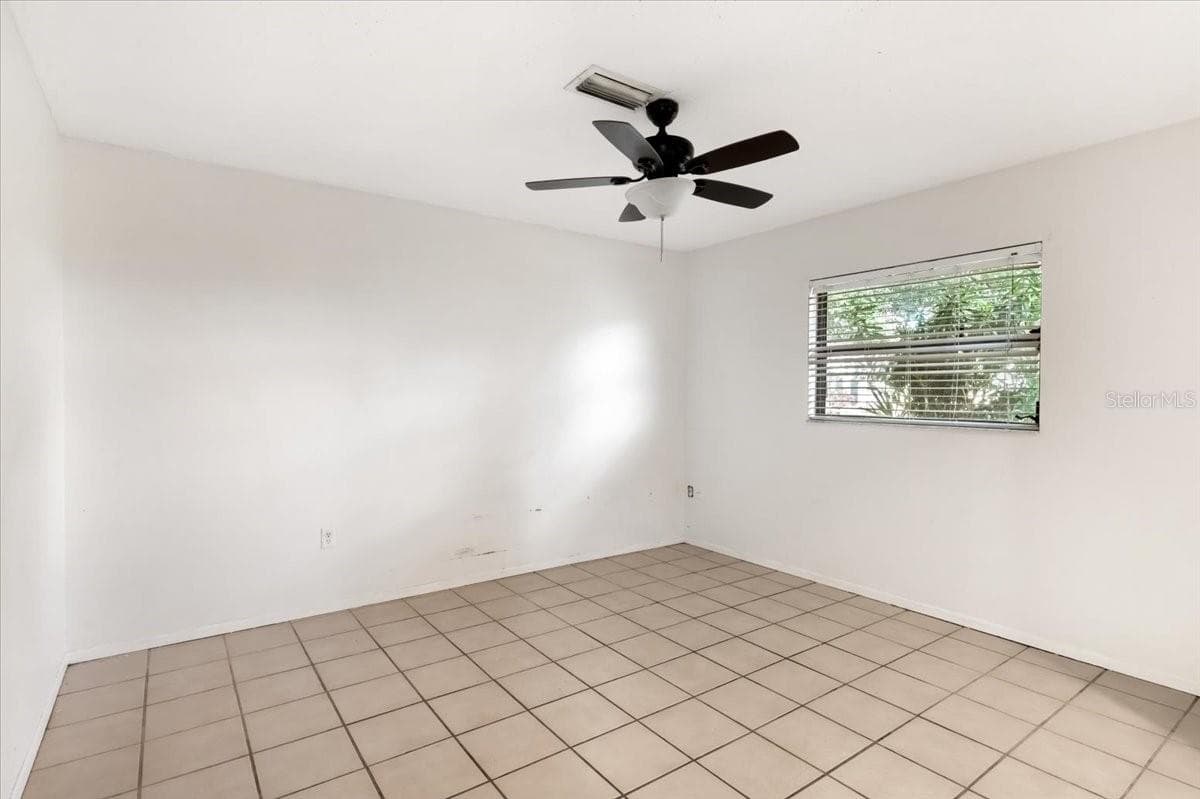 Single Family Residence at 1608 BOB O LINK DR, VENICE, photo 25 of 43