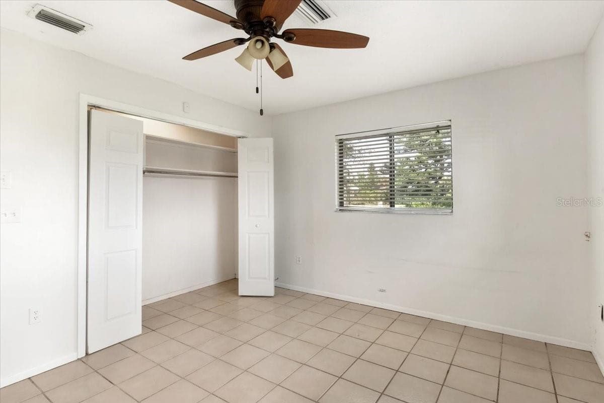 Single Family Residence at 1608 BOB O LINK DR, VENICE, photo 30 of 43
