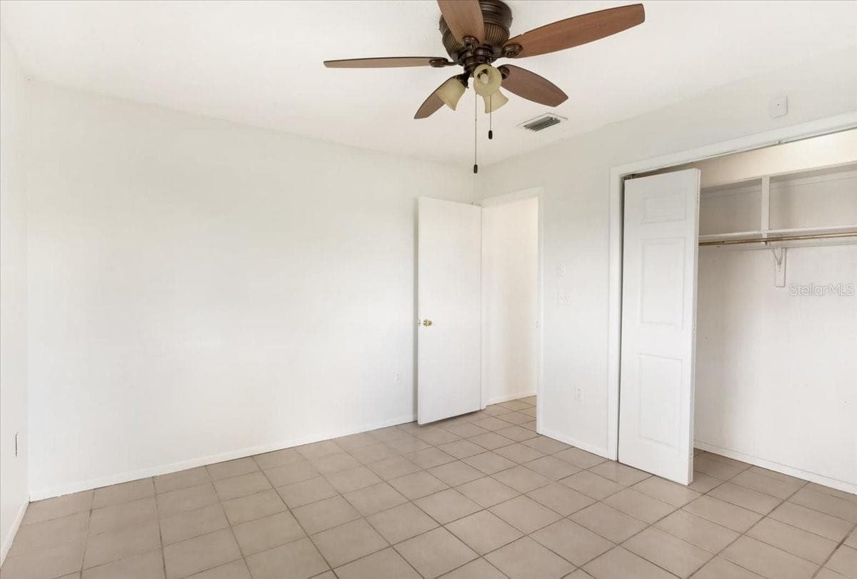 Single Family Residence at 1608 BOB O LINK DR, VENICE, photo 31 of 43