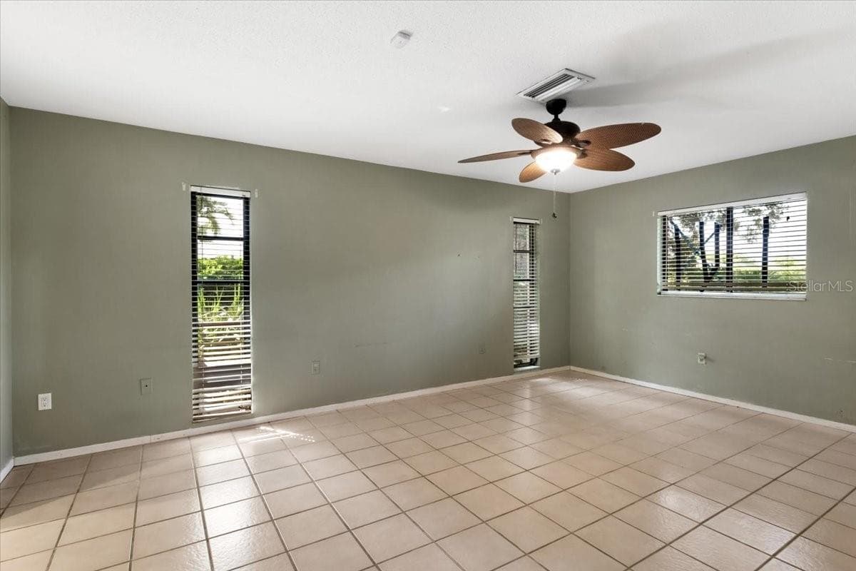 Single Family Residence at 1608 BOB O LINK DR, VENICE, photo 33 of 43