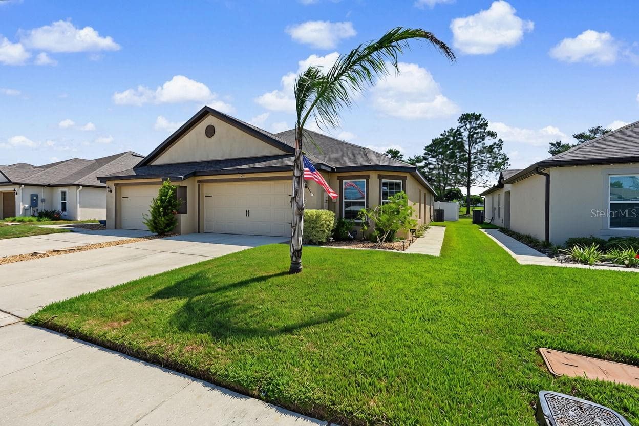 Half Duplex at 8951 SOUTHERN CHARM CIR, BROOKSVILLE, photo 3 of 35