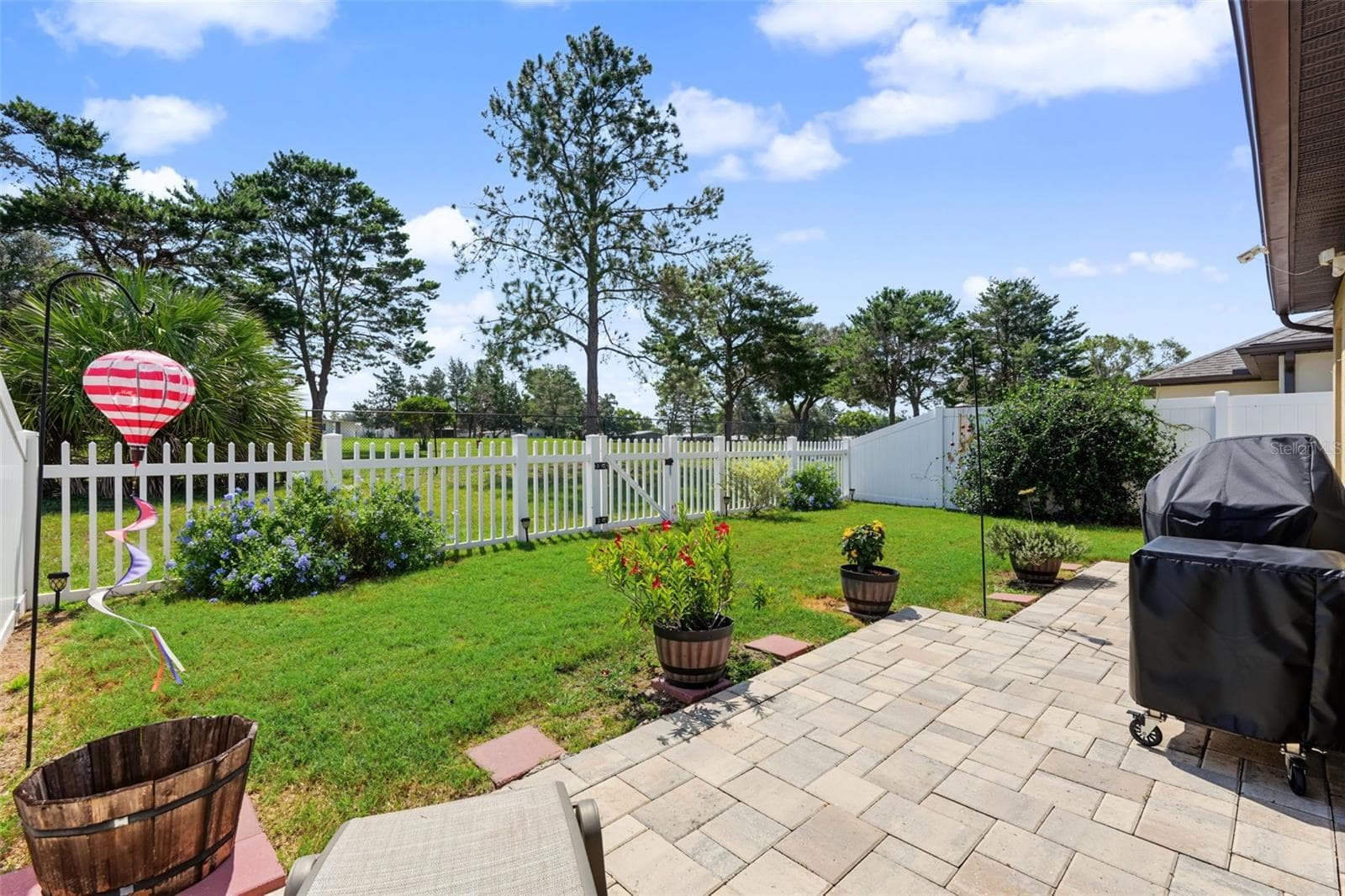 Half Duplex at 8951 SOUTHERN CHARM CIR, BROOKSVILLE, photo 9 of 35