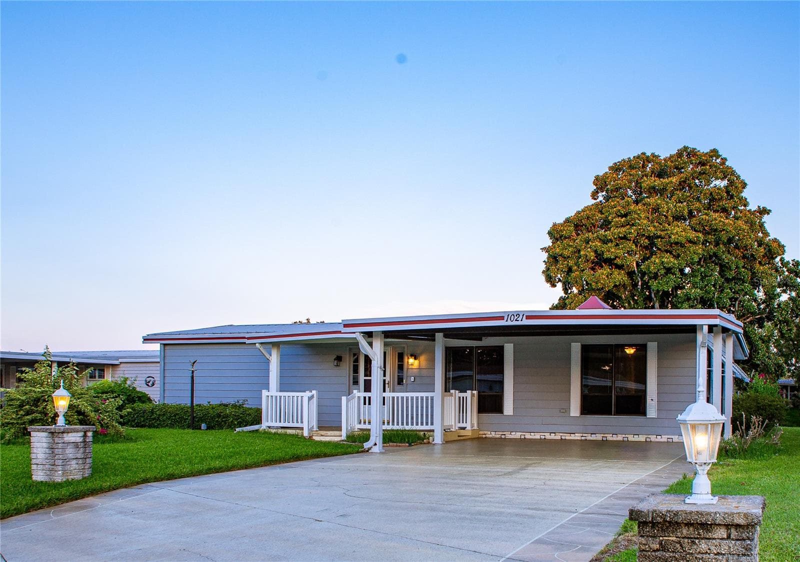 Front Sunrise - 1021 HILLTOP RD, TAVARES