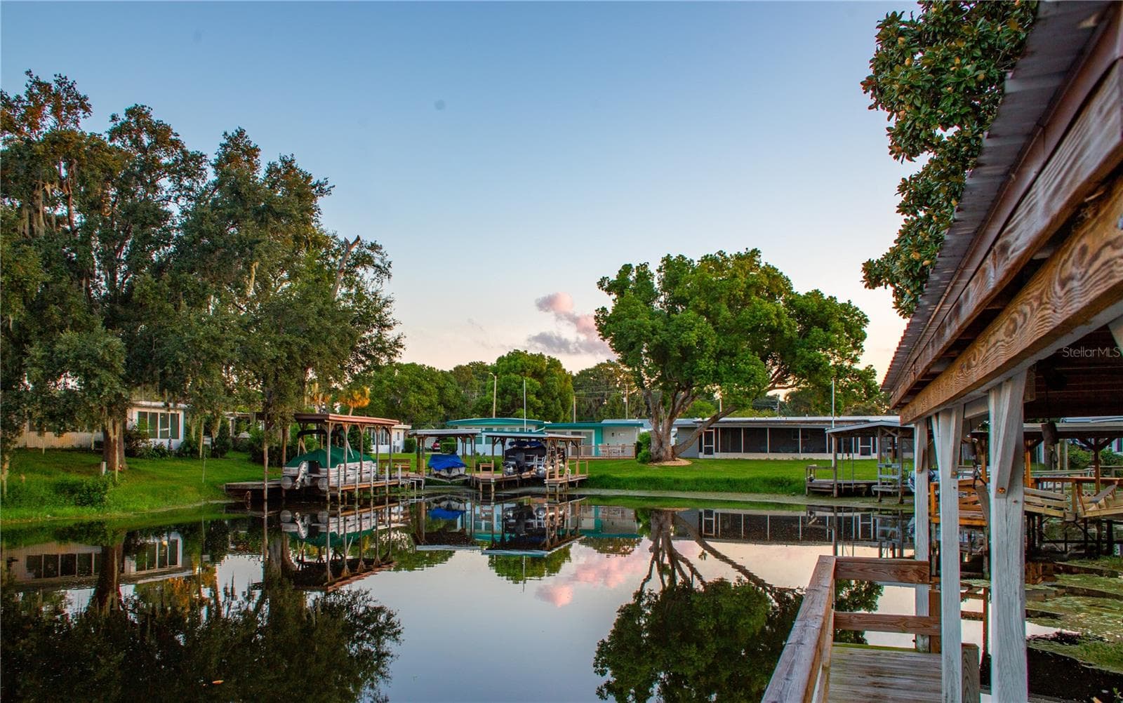 Sunrise Canal - 1021 HILLTOP RD, TAVARES