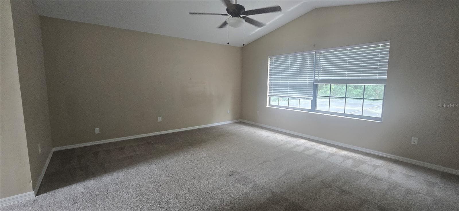 Single Family Residence at 1142 ODAY DR, WINTER SPRINGS, photo 6 of 11