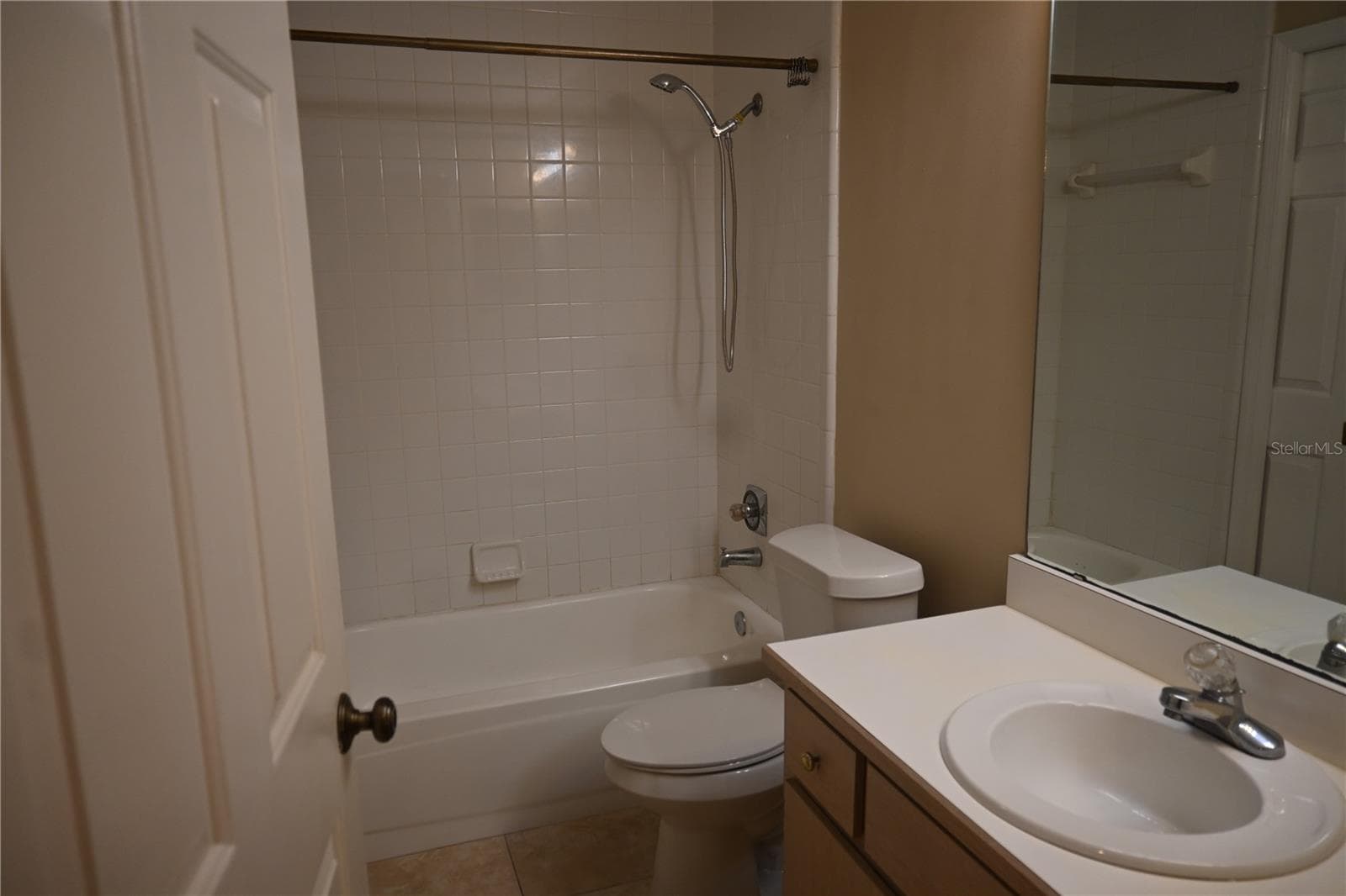 Single Family Residence at 1142 ODAY DR, WINTER SPRINGS, photo 10 of 11