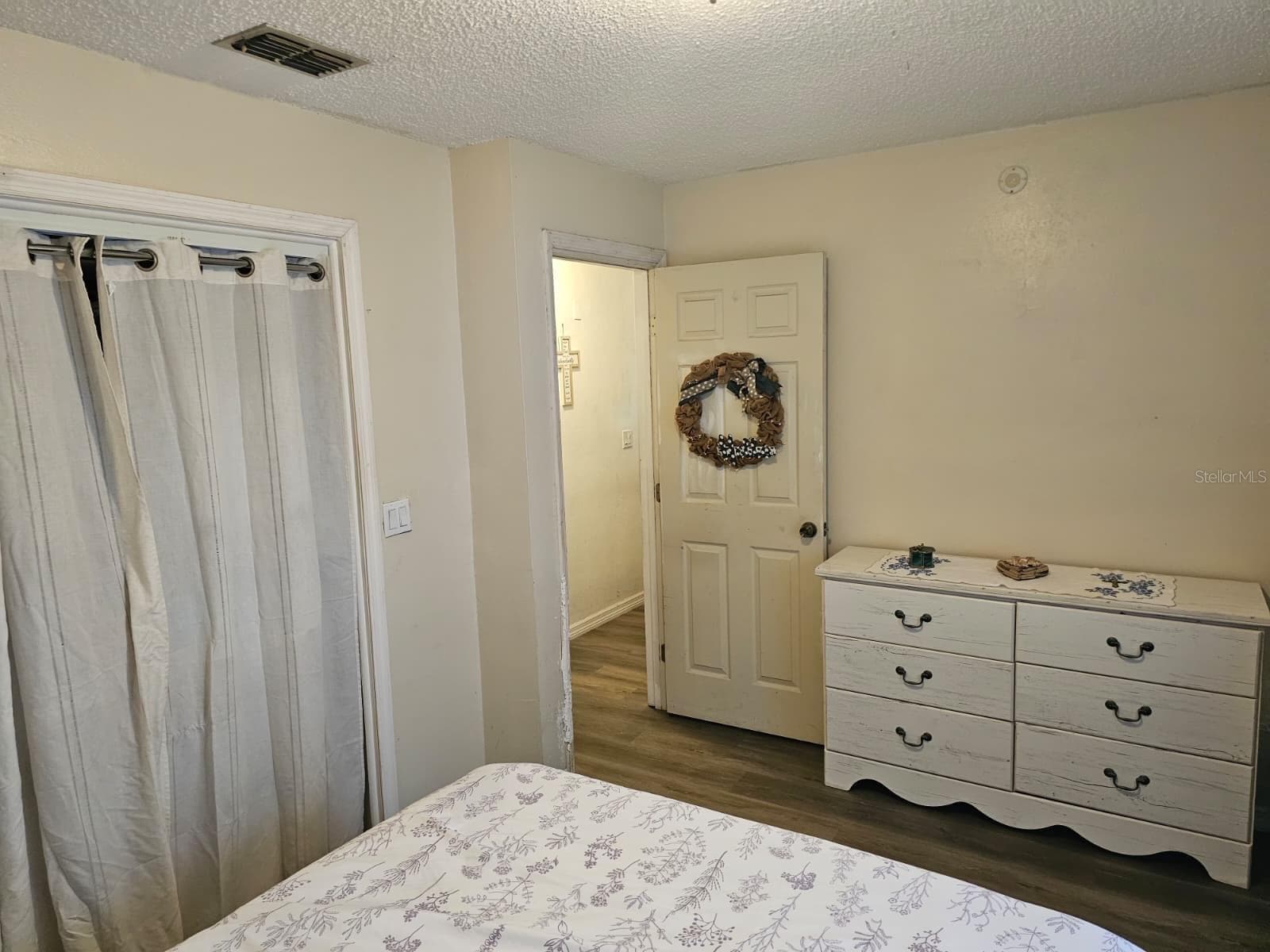 guest bedroom - 5203 SE 114TH ST, BELLEVIEW