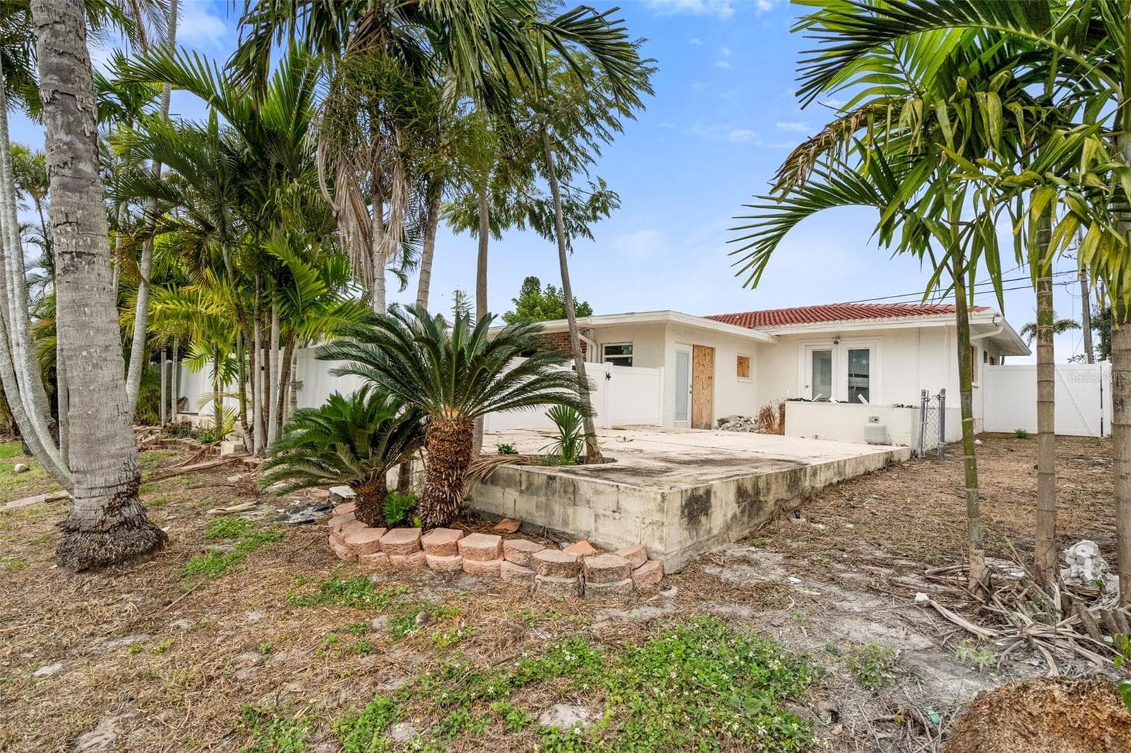 Single Family Residence at 9570 SUN ISLE DR NE, ST PETERSBURG, photo 27 of 35