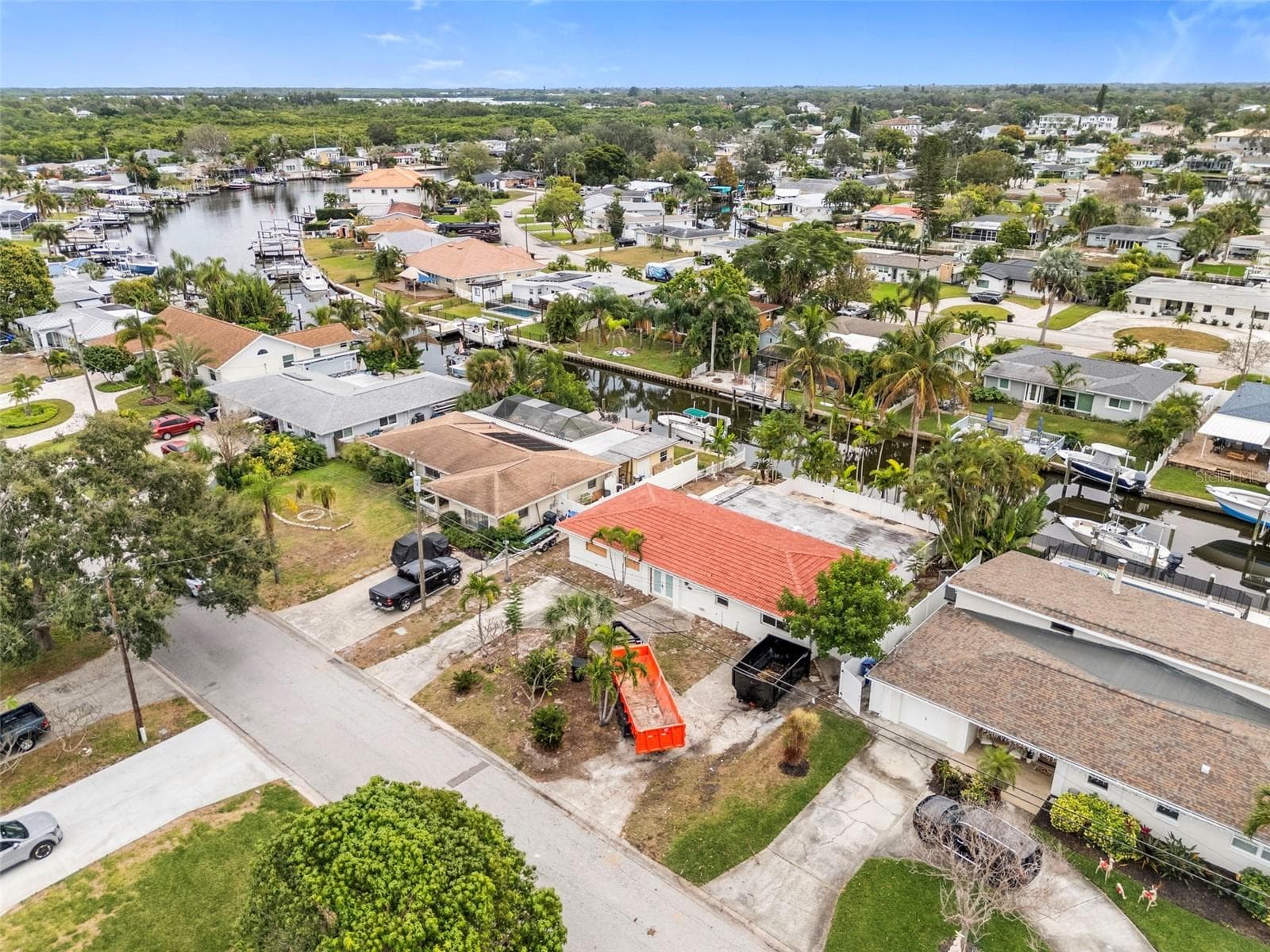 Single Family Residence at 9570 SUN ISLE DR NE, ST PETERSBURG, photo 32 of 35