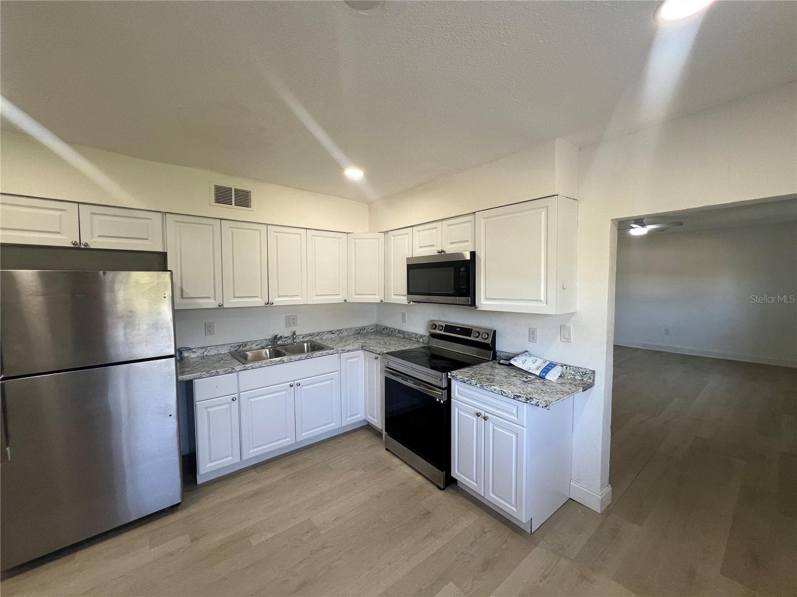 Single Family Residence at 23476 HARPER AVE, PORT CHARLOTTE, photo 5 of 17